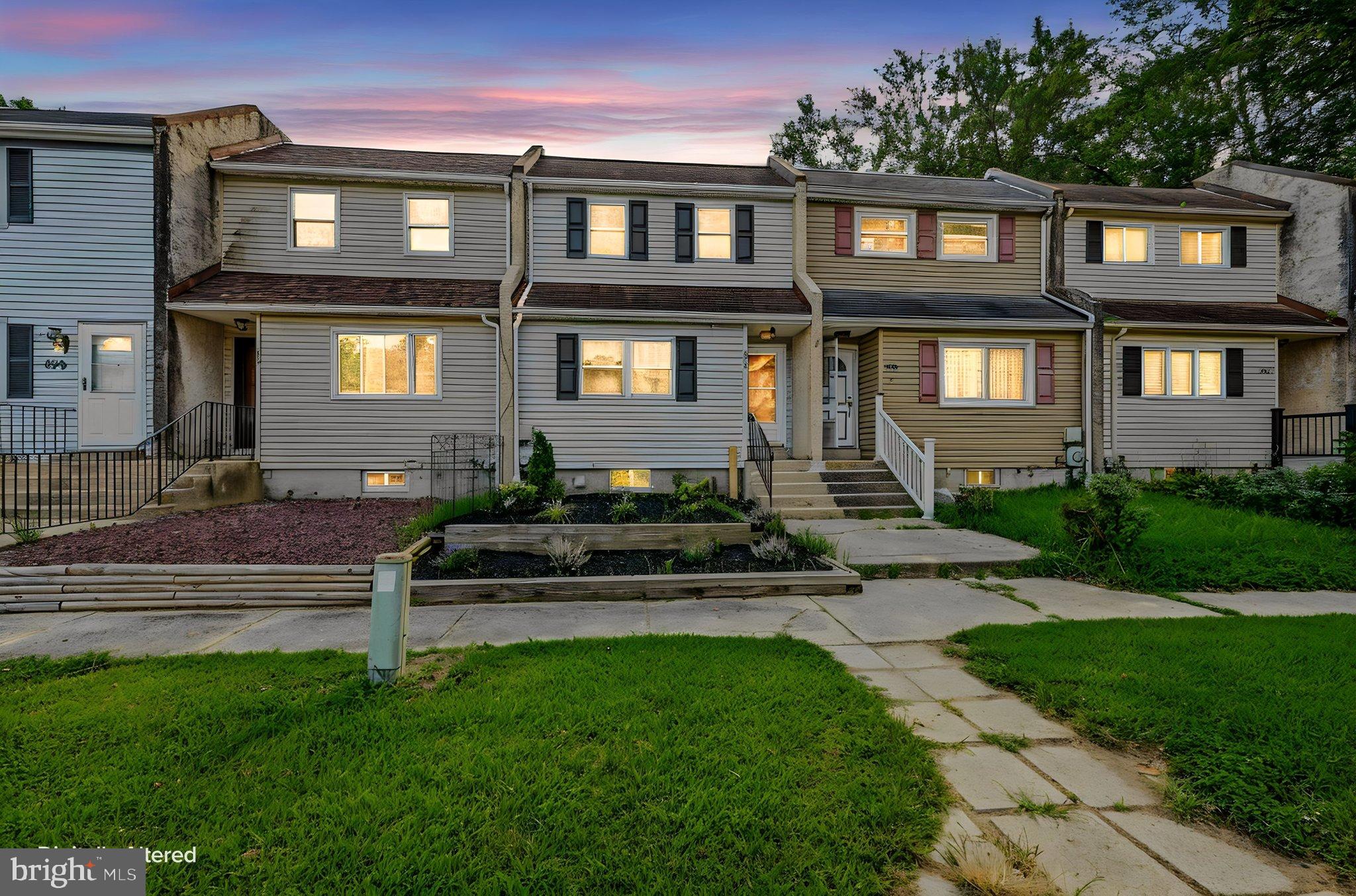 834 HASTINGS COURT