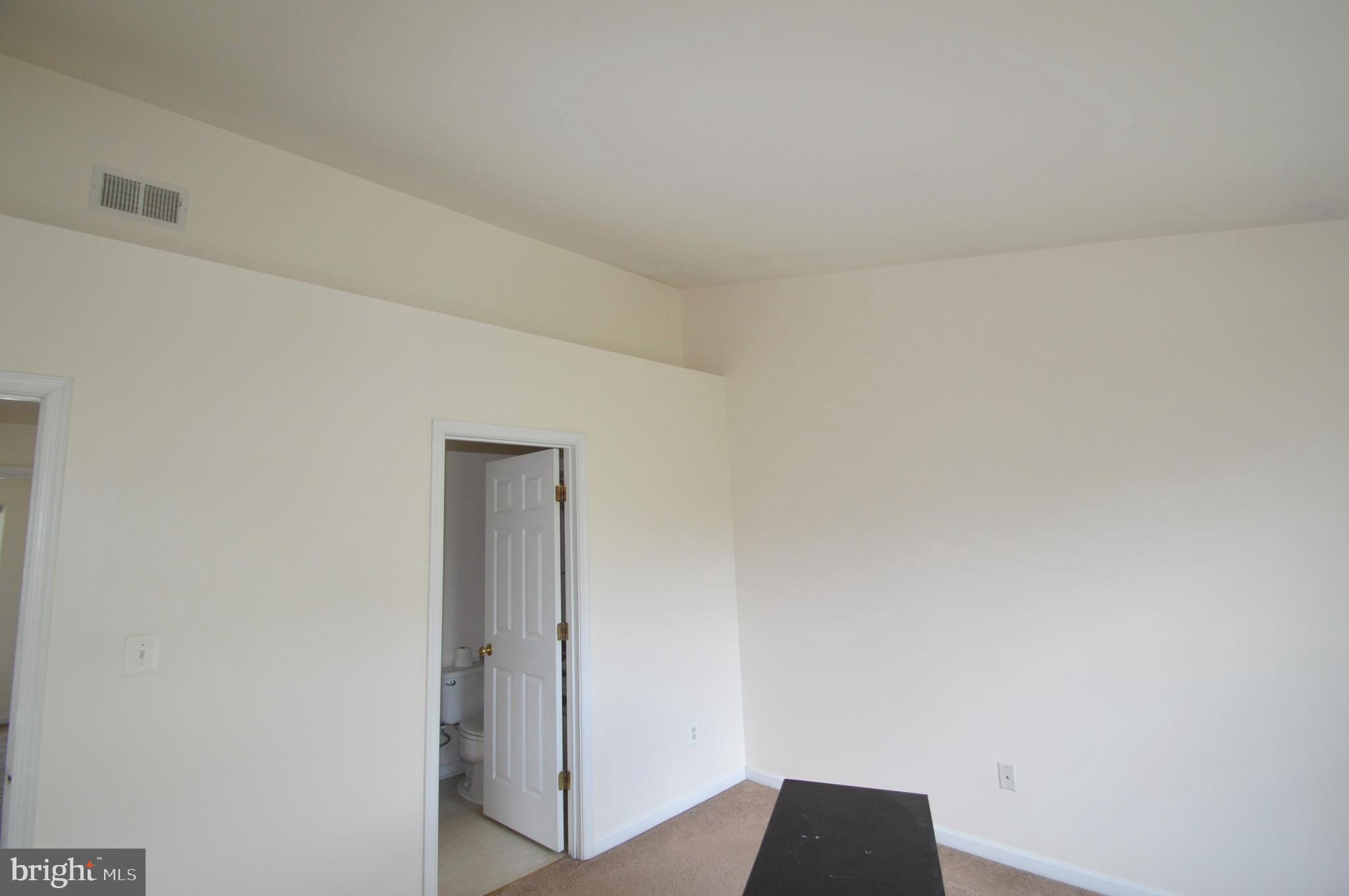 AMBERLEA AT SOUTH RIDING - Residential Lease