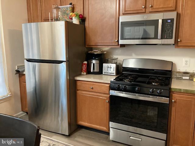 AMBERLEA AT SOUTH RIDING - Residential Lease