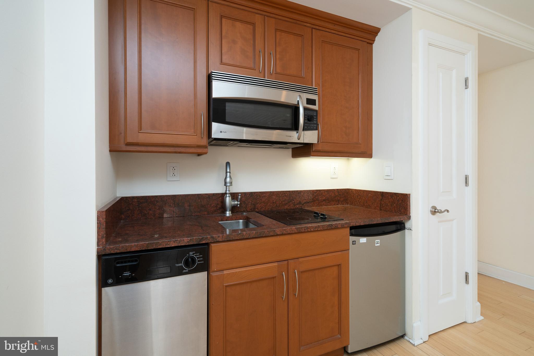 RITTENHOUSE SQUARE - Residential Lease