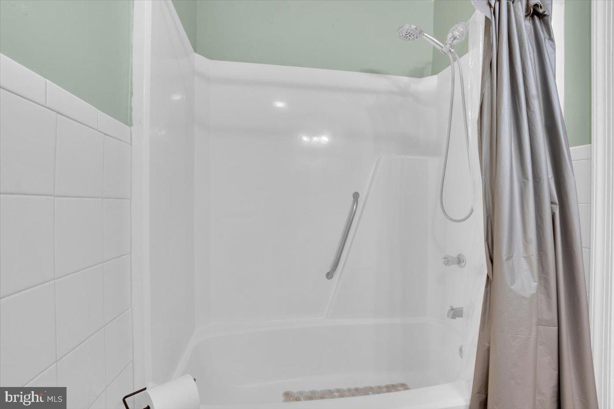 SENTRY WOODS - Residential