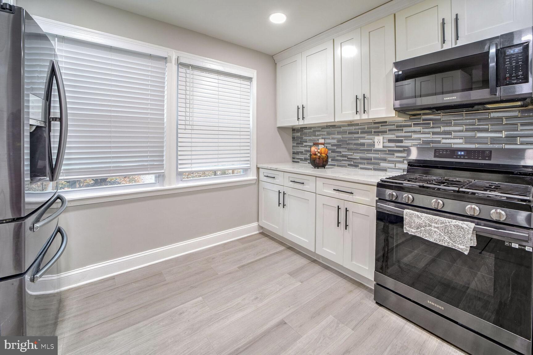 VILLAGE OF LONG REACH - Residential