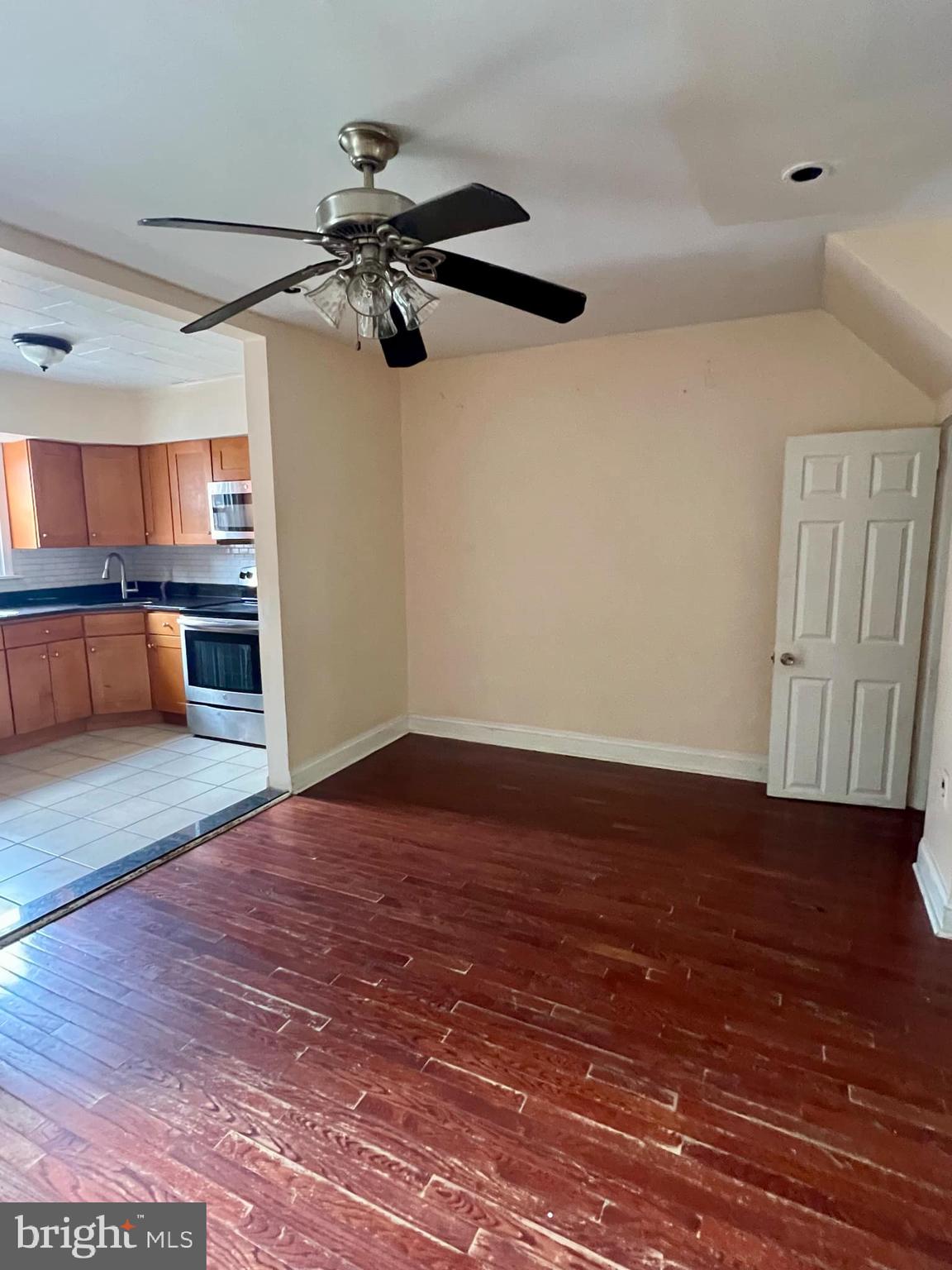 OXFORD CIRCLE - Residential