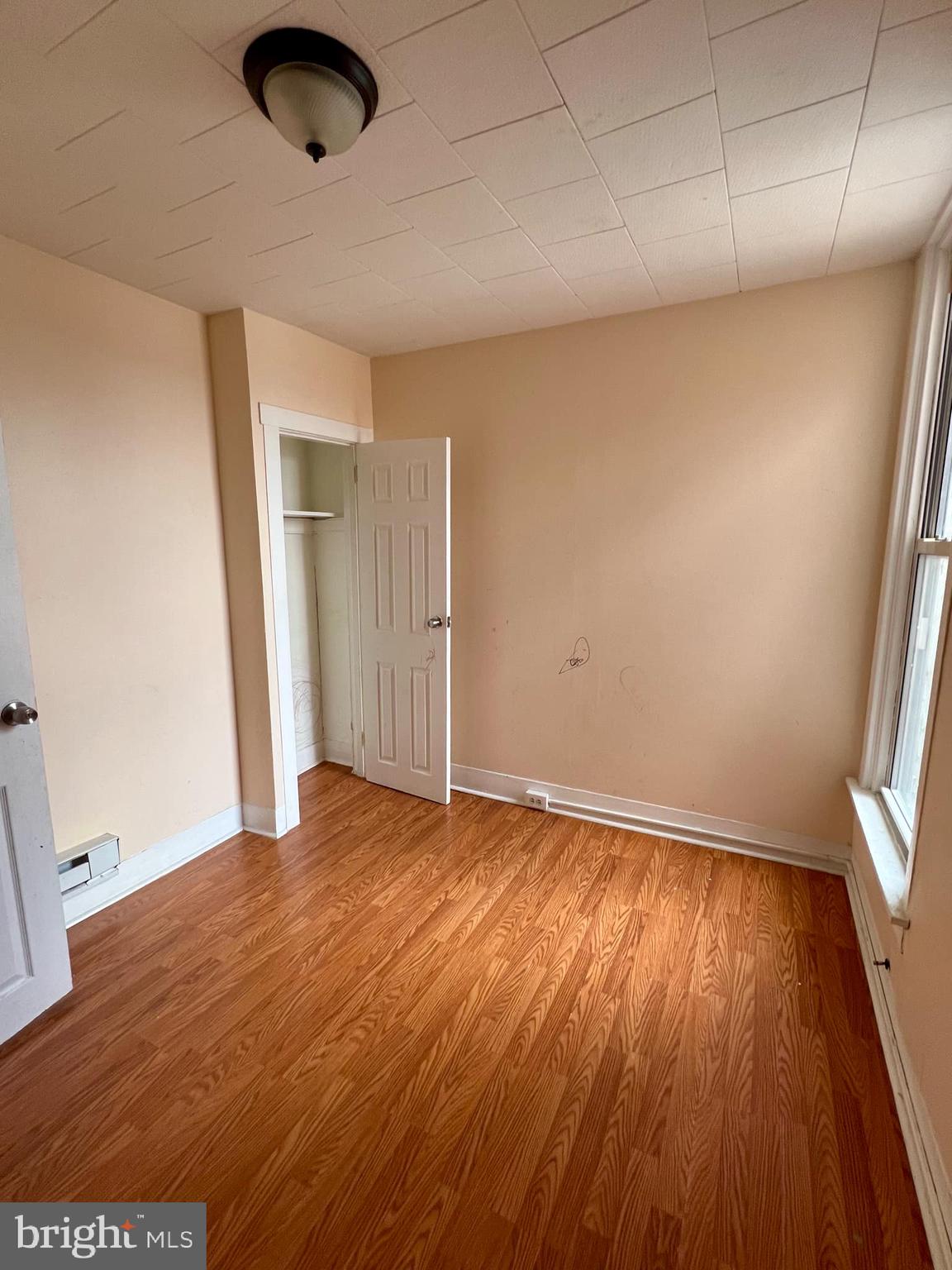 OXFORD CIRCLE - Residential