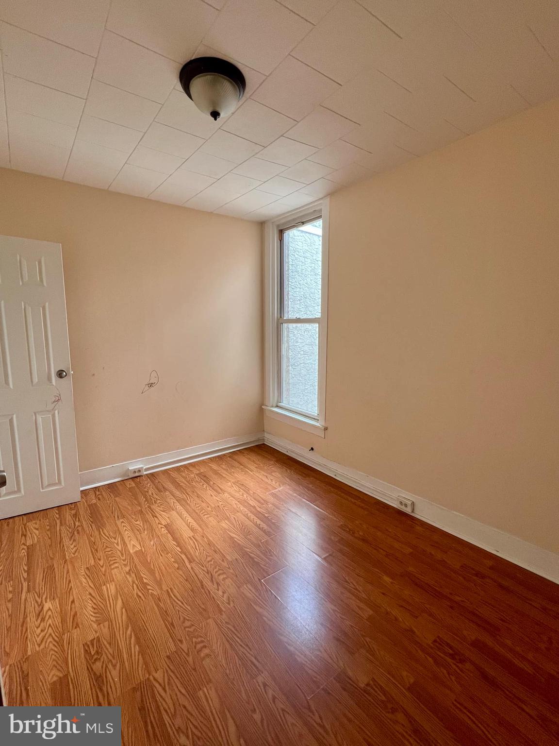 OXFORD CIRCLE - Residential