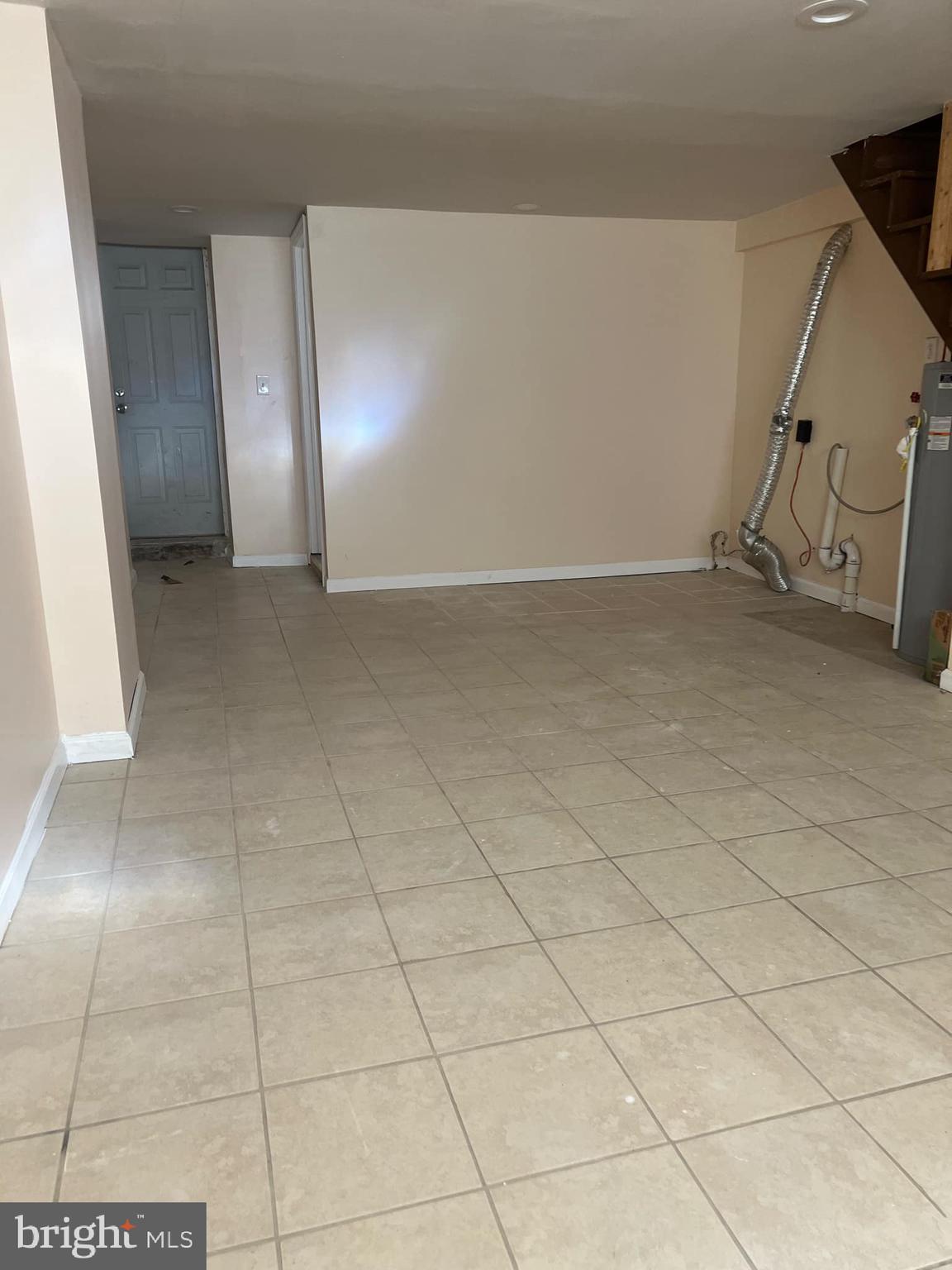 OXFORD CIRCLE - Residential