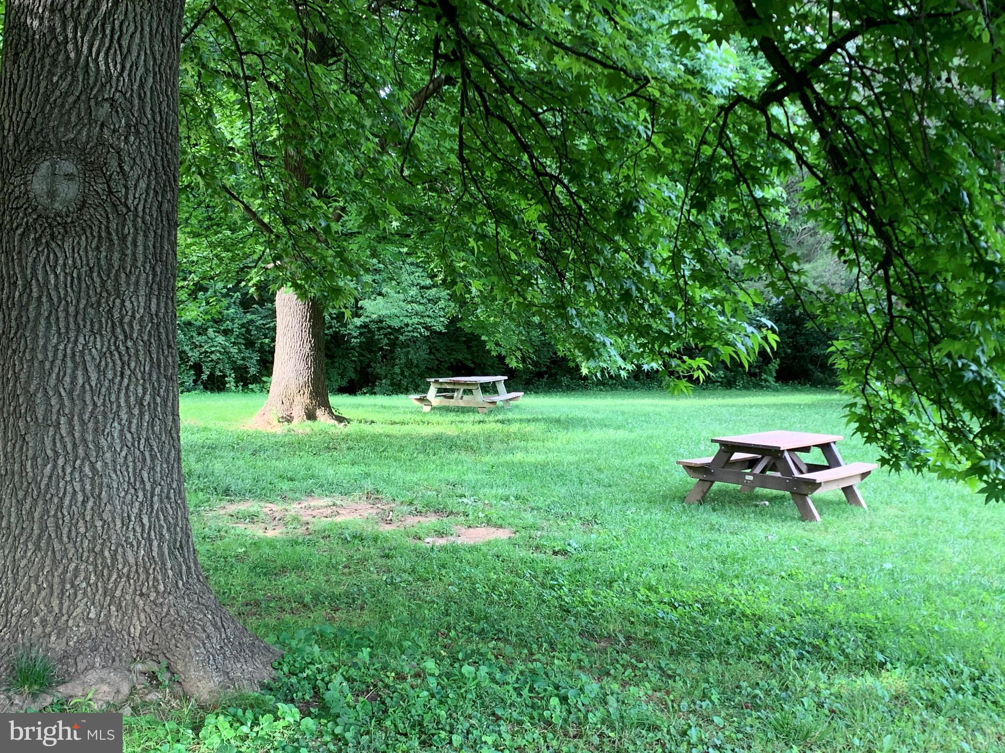 WHITE FLINT PARK - Residential