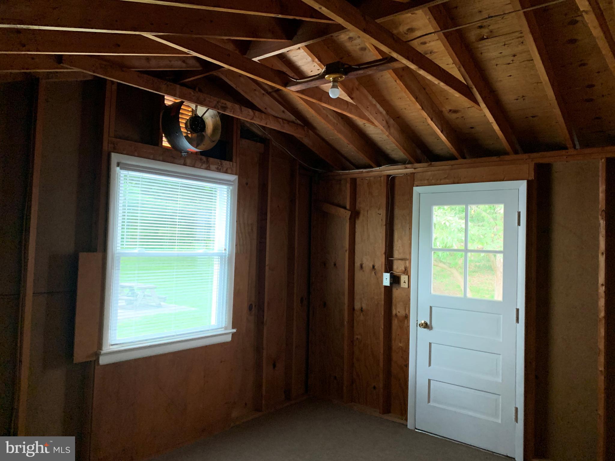 WHITE FLINT PARK - Residential