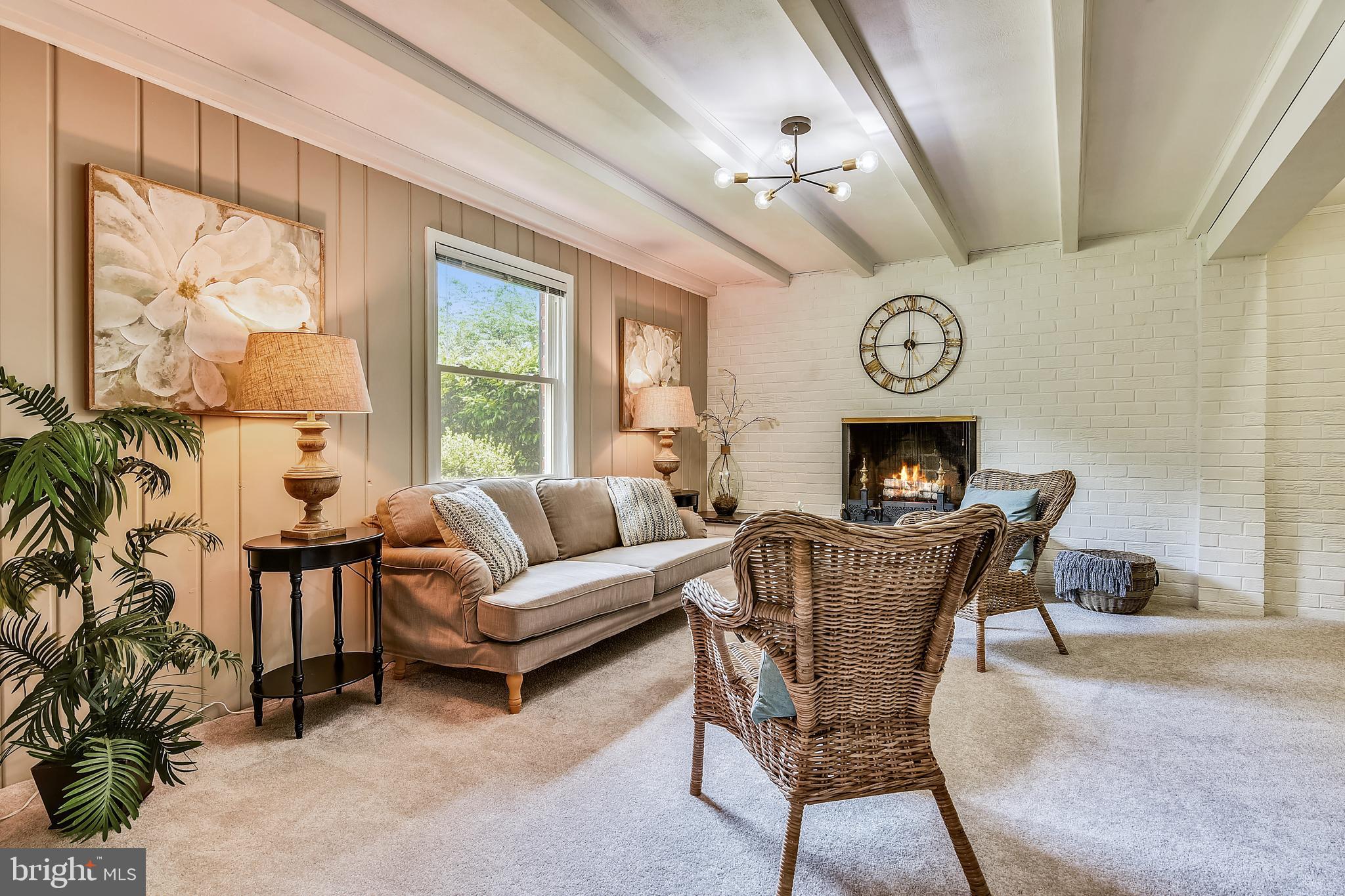 WHITE FLINT PARK - Residential