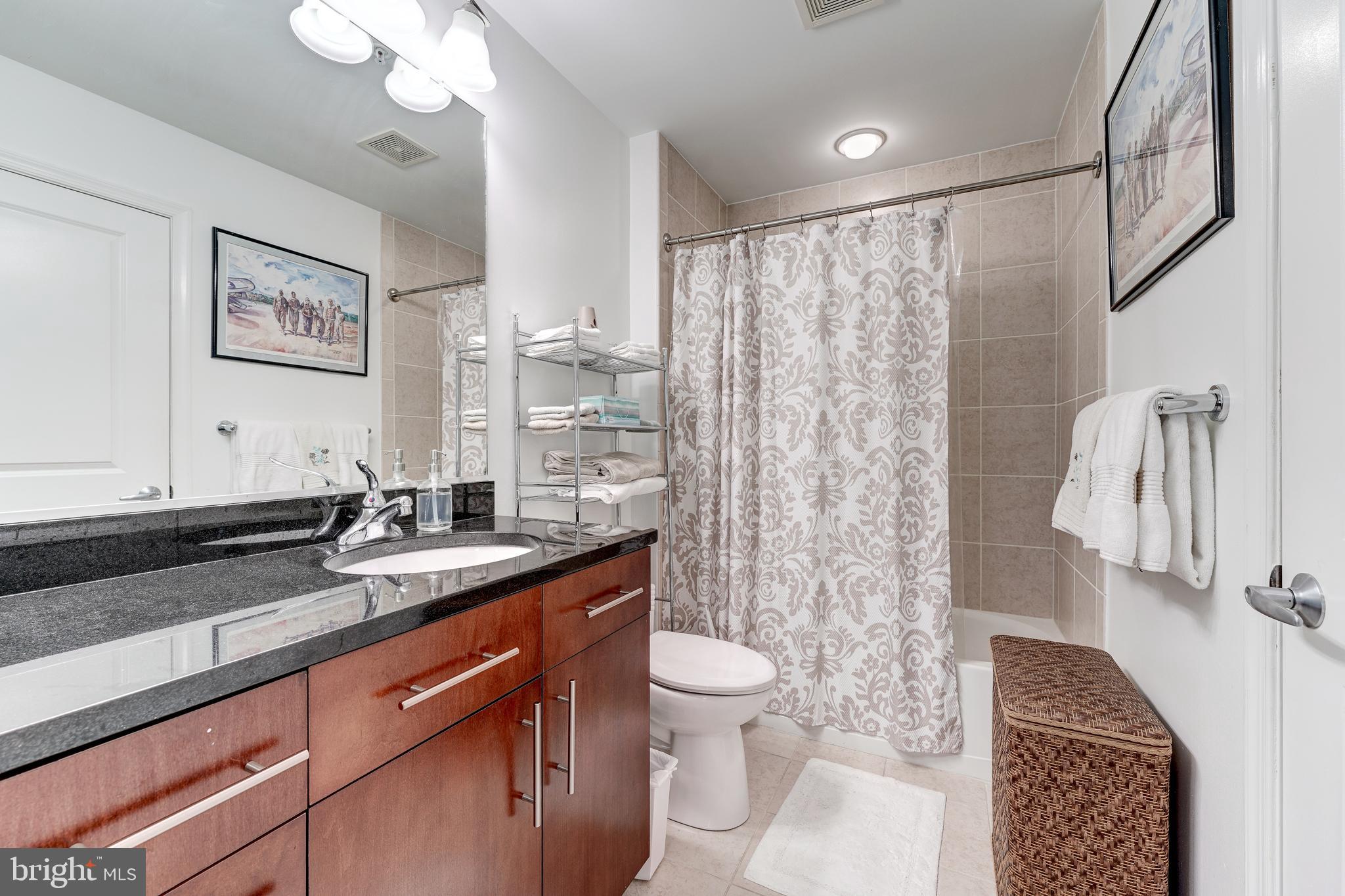 ONE NATIONAL HARBOR CONDOMINIUM - Residential Lease