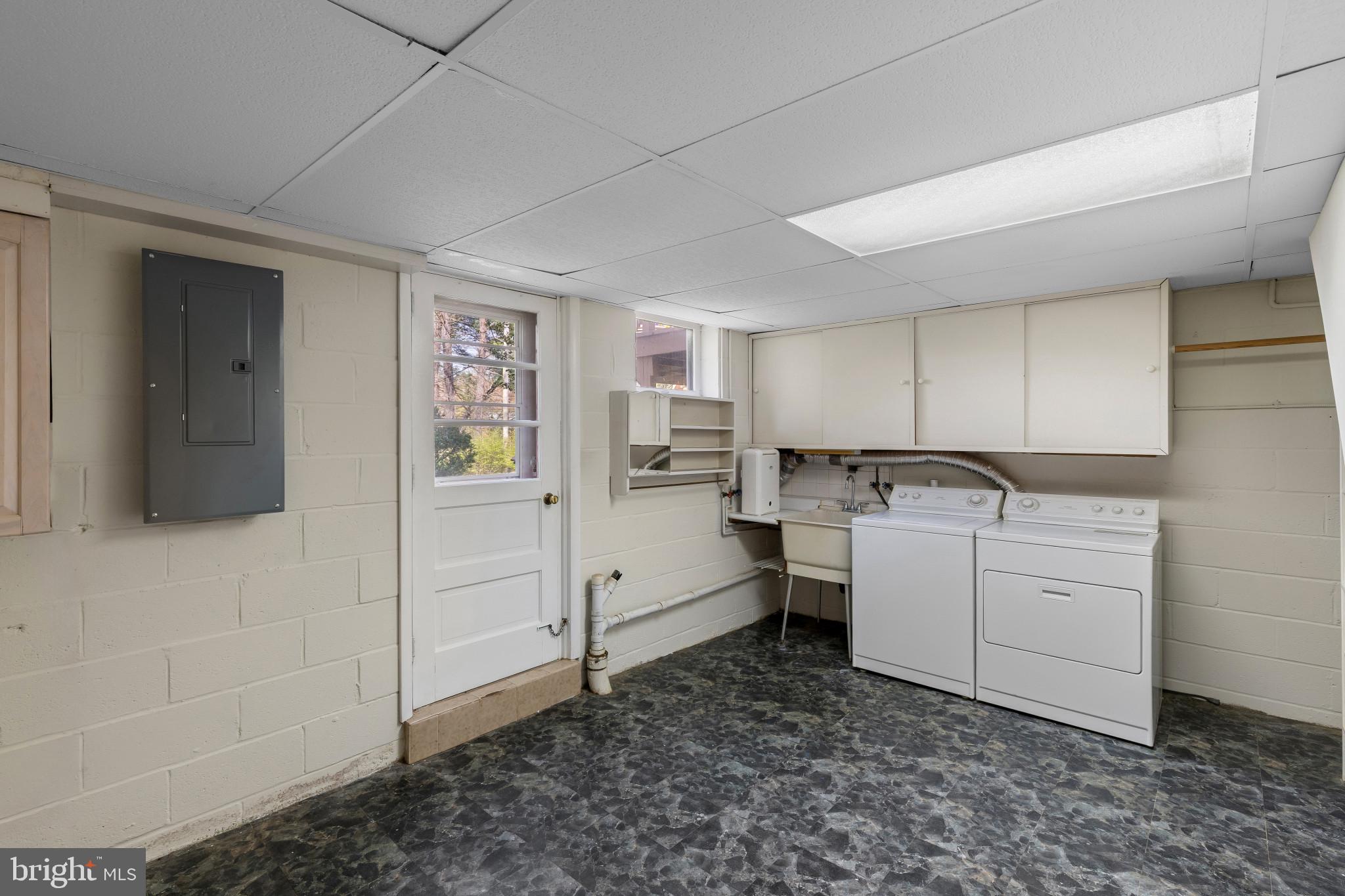 GLEN BROOK - Residential