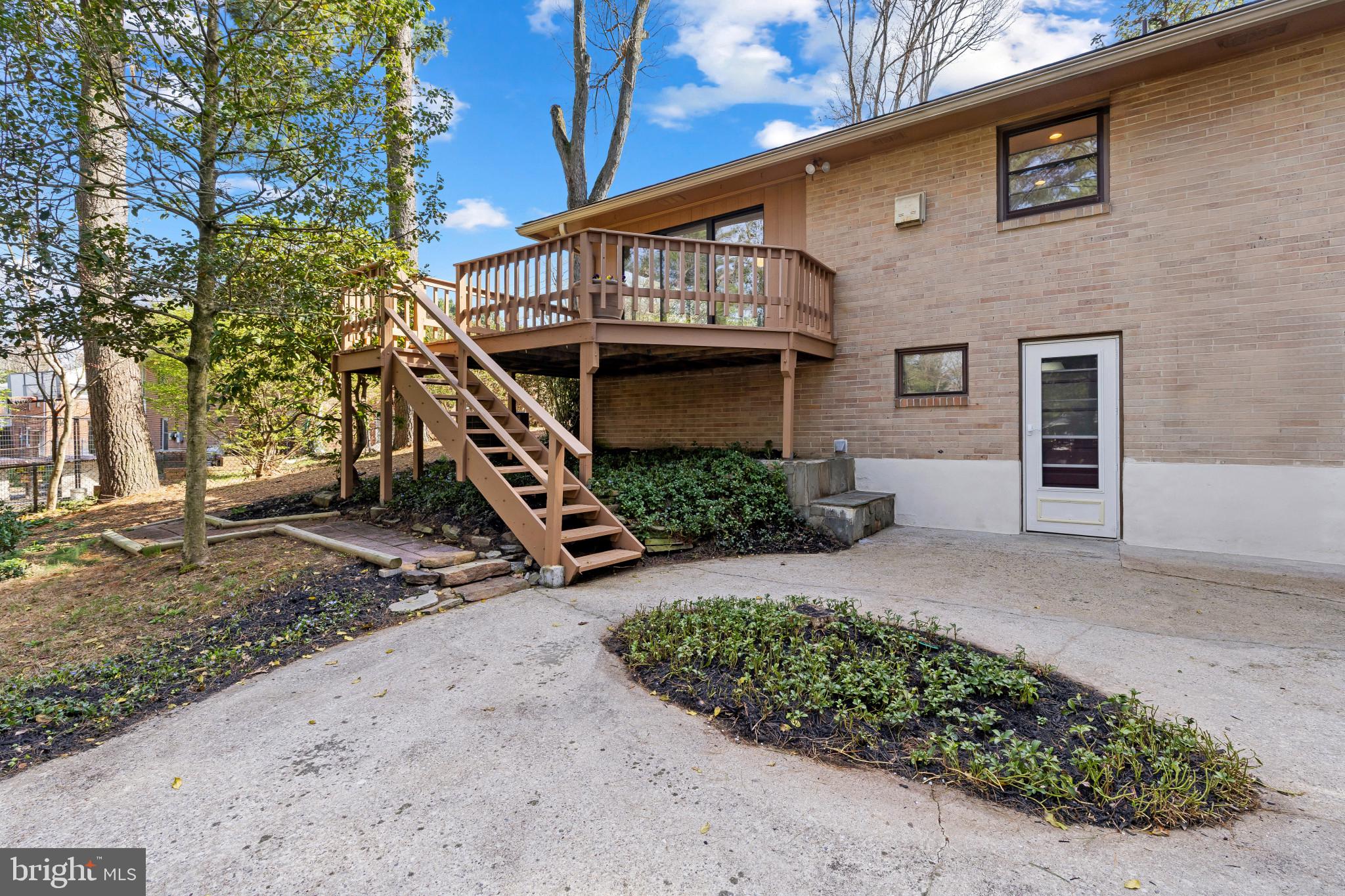 GLEN BROOK - Residential