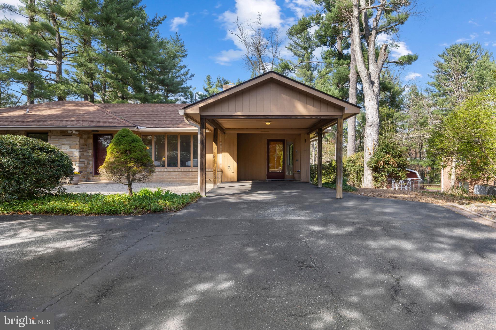 GLEN BROOK - Residential