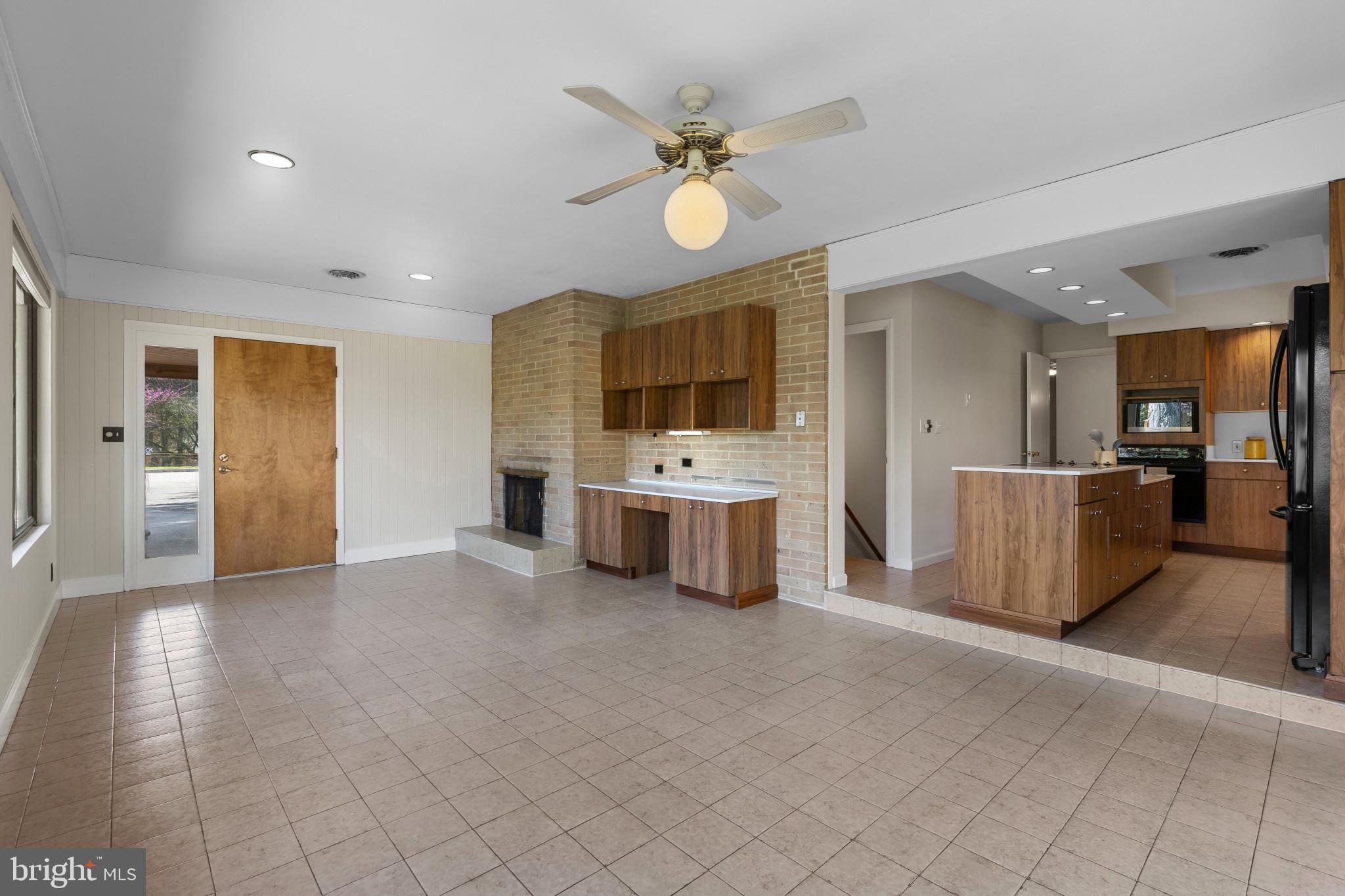 GLEN BROOK - Residential