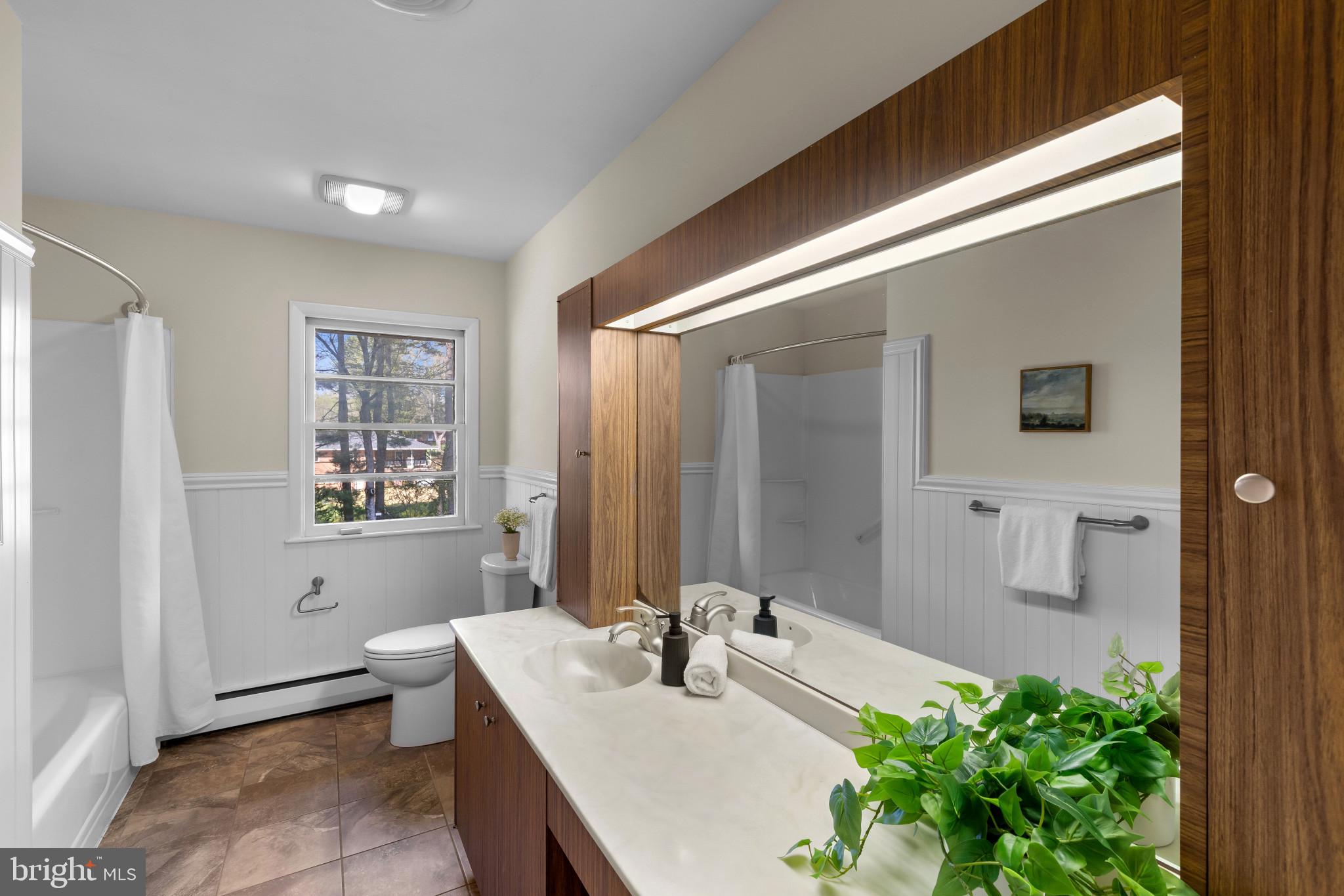 GLEN BROOK - Residential