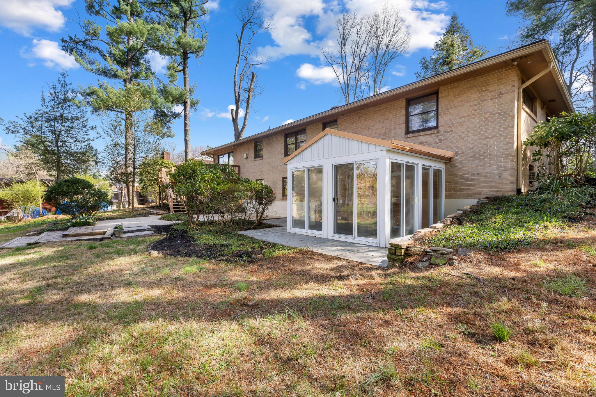 GLEN BROOK - Residential