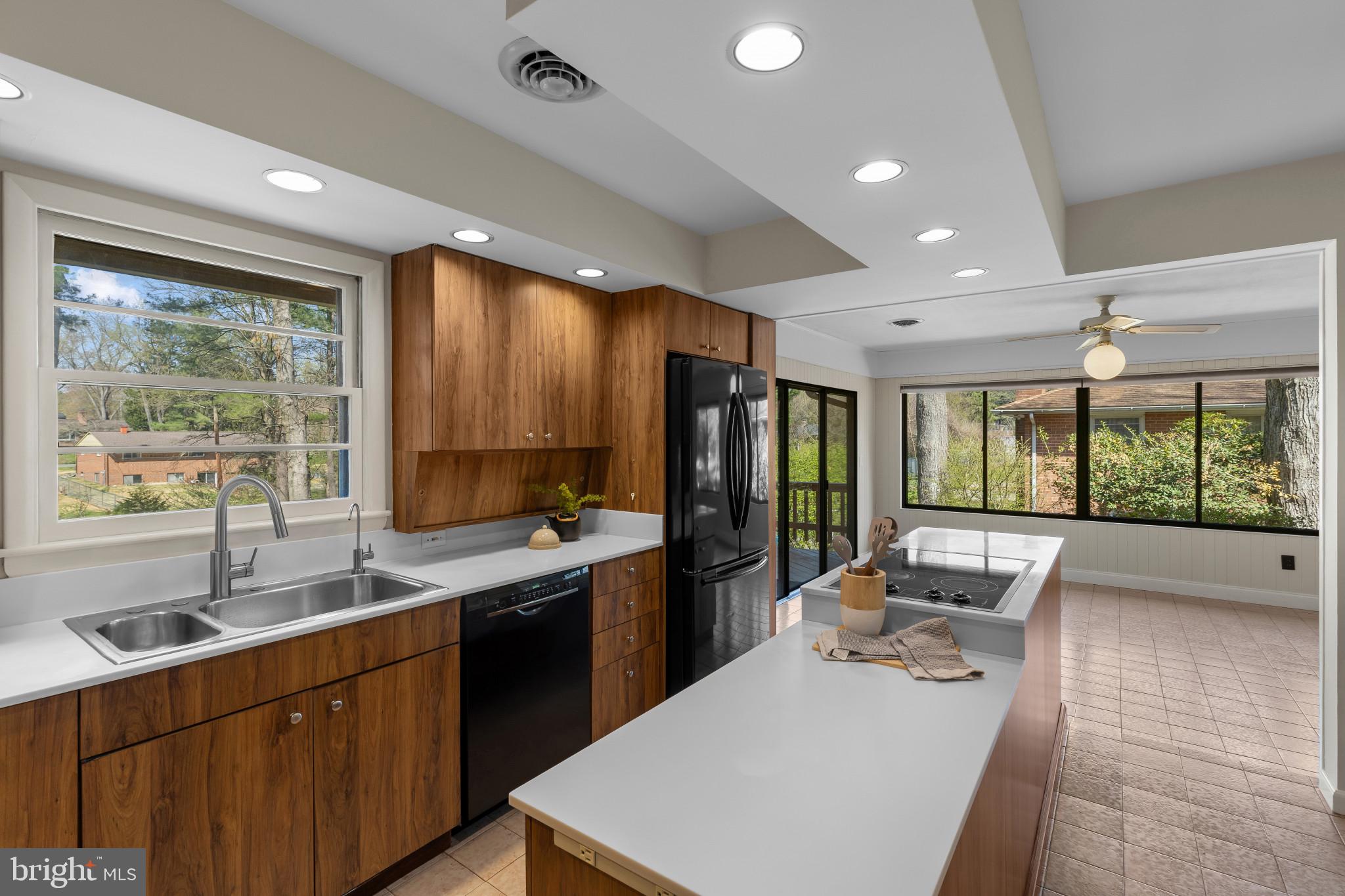 GLEN BROOK - Residential