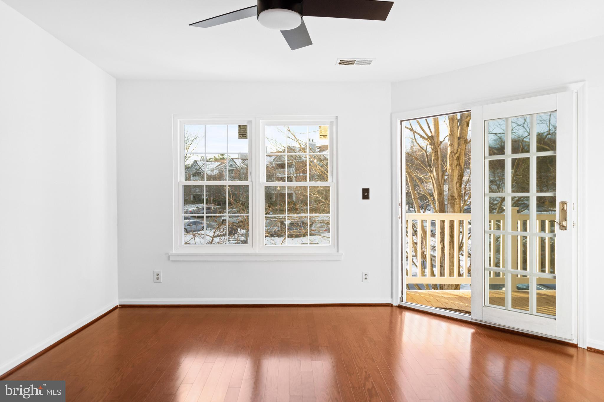 STRATFORD PLACE AT KINGS - Residential