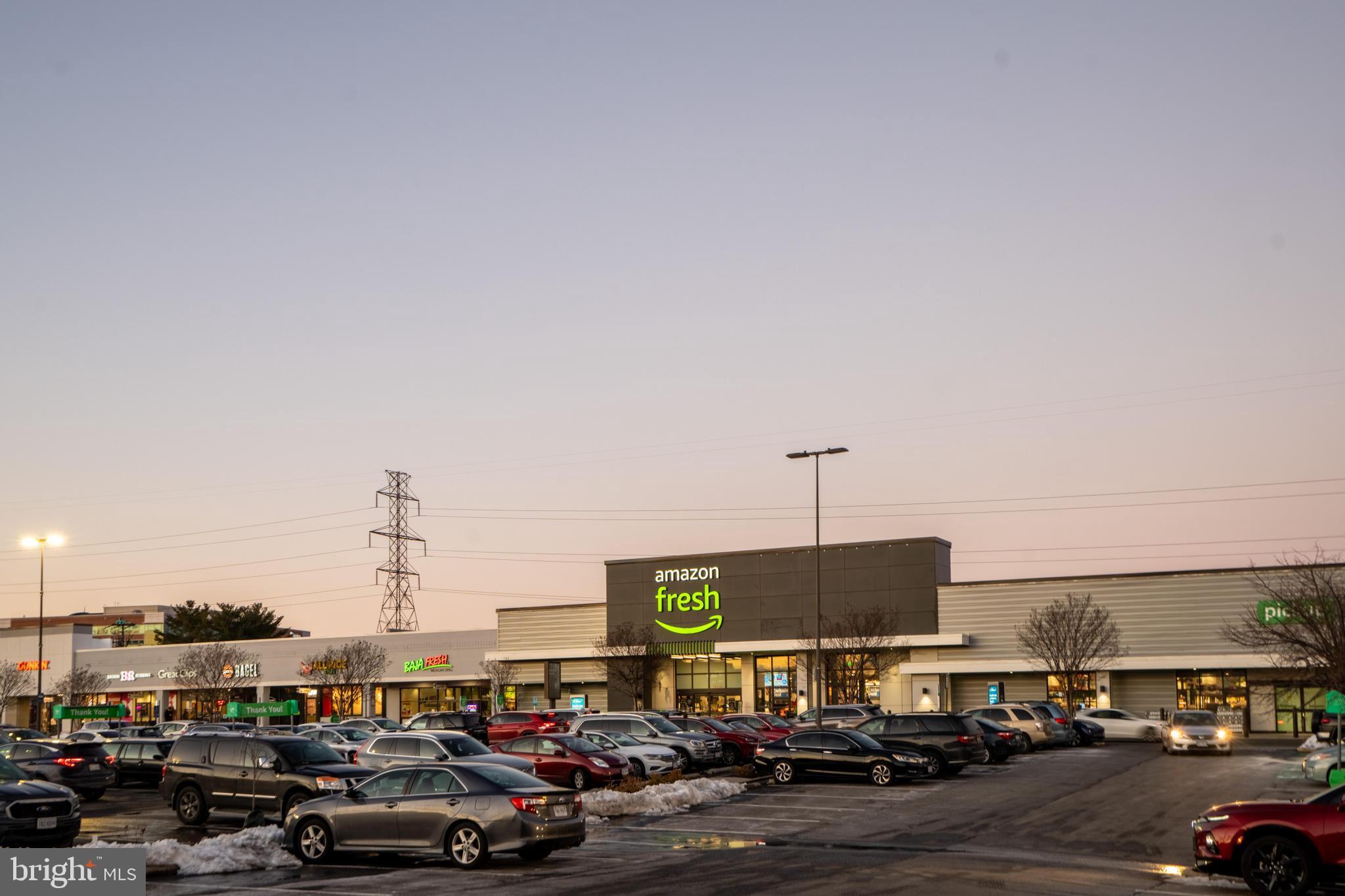 STRATFORD PLACE AT KINGS - Residential