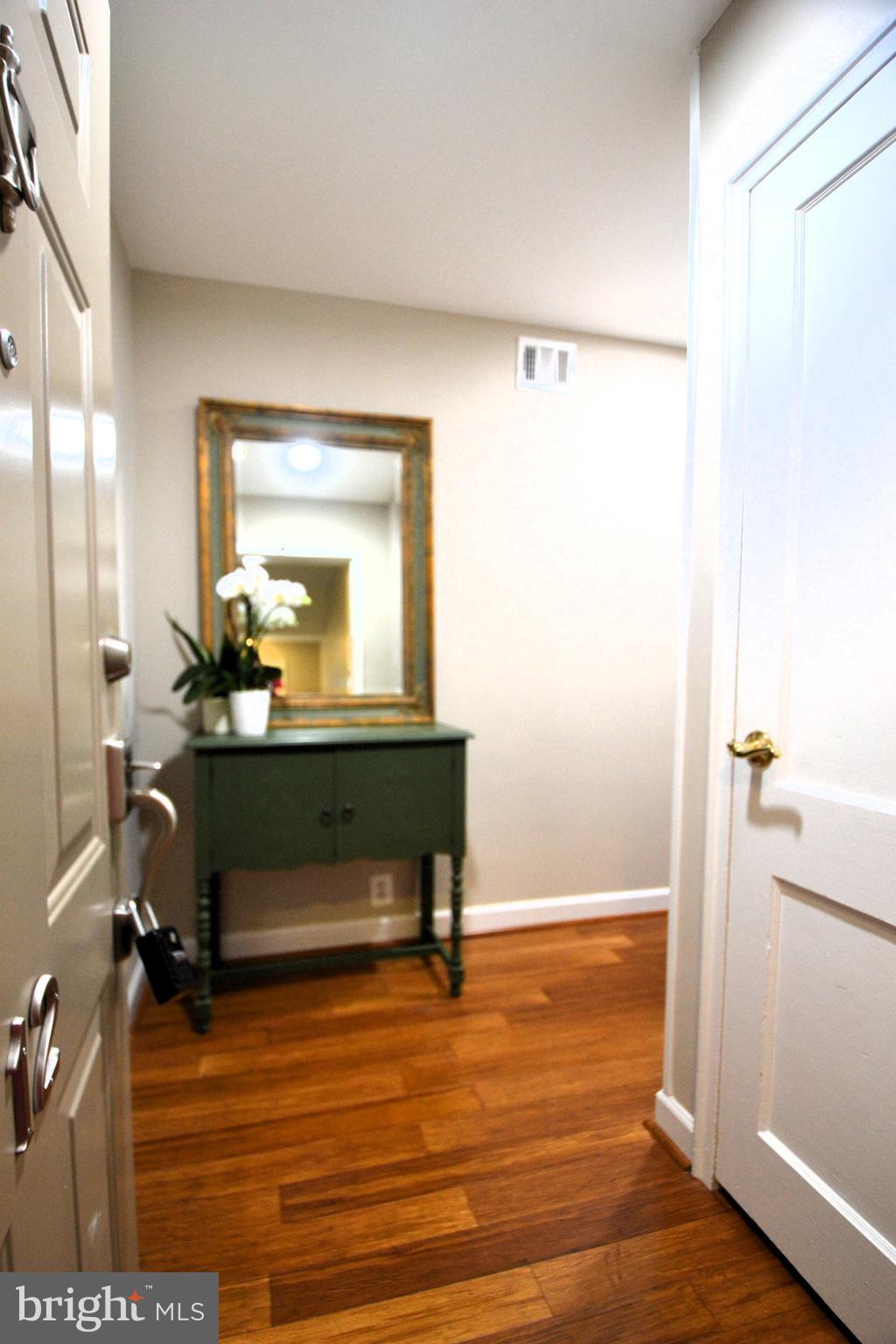 FAYETTE COURT - Residential