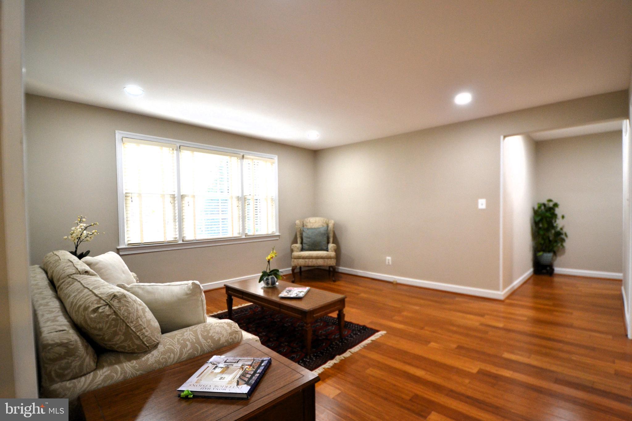 FAYETTE COURT - Residential