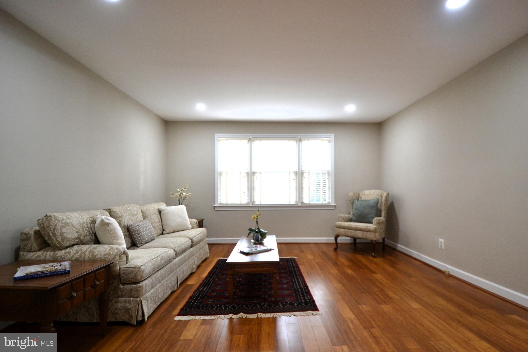 FAYETTE COURT - Residential