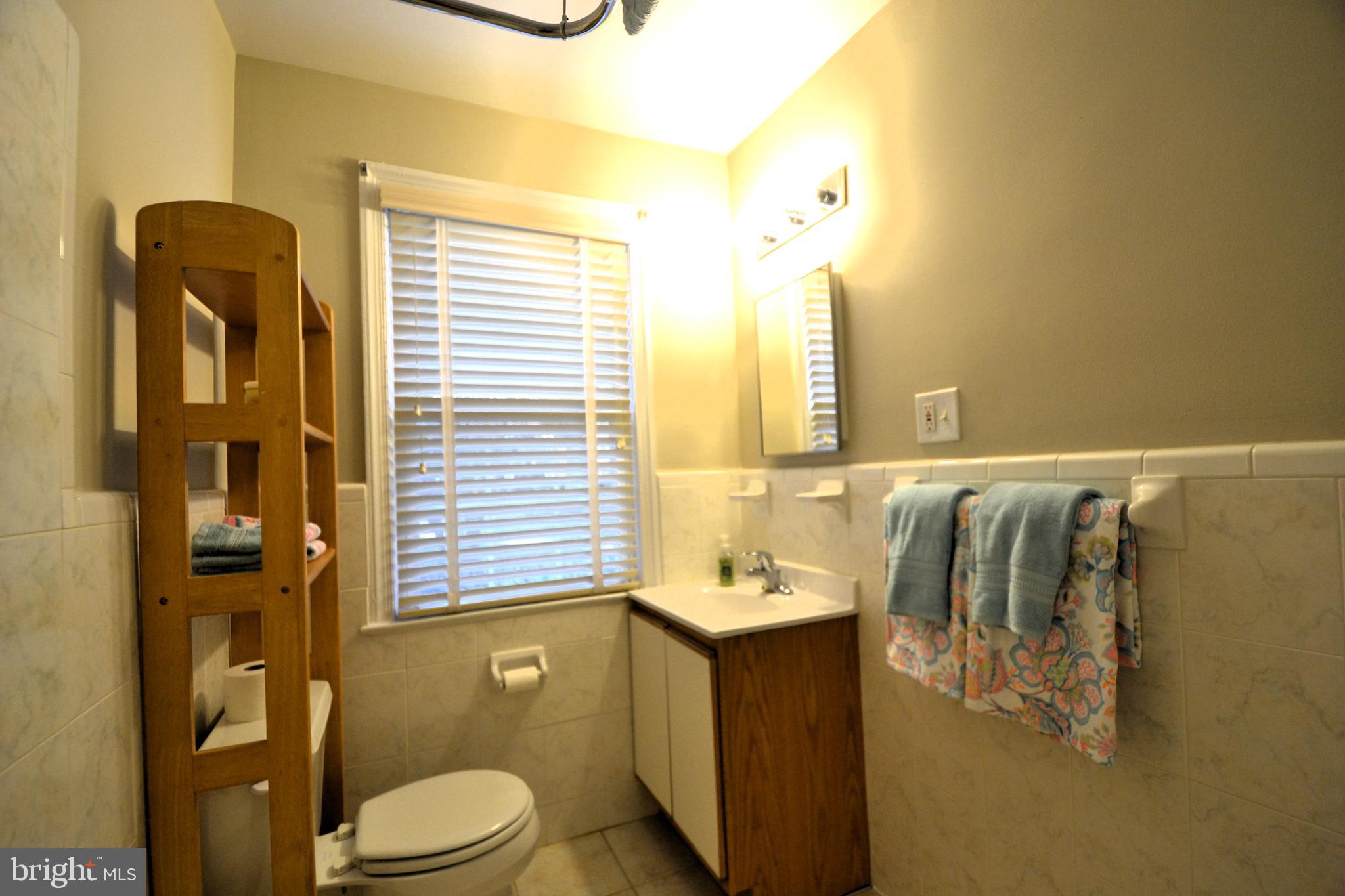 FAYETTE COURT - Residential