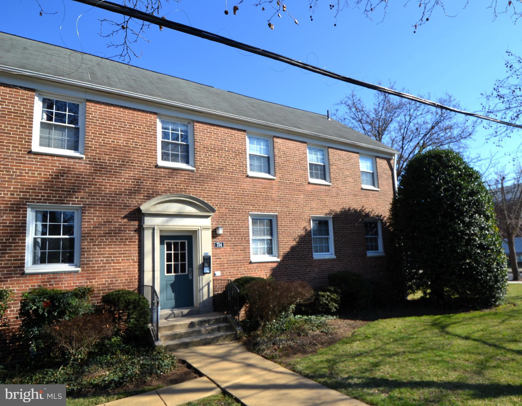 FAYETTE COURT - Residential