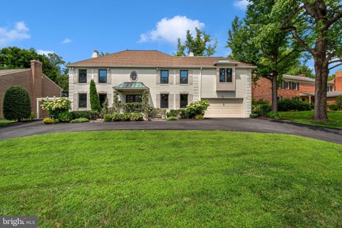 Photo of 6508 Kenhill Road, BETHESDA, MD 20817 (MLS # MDMC2257996)