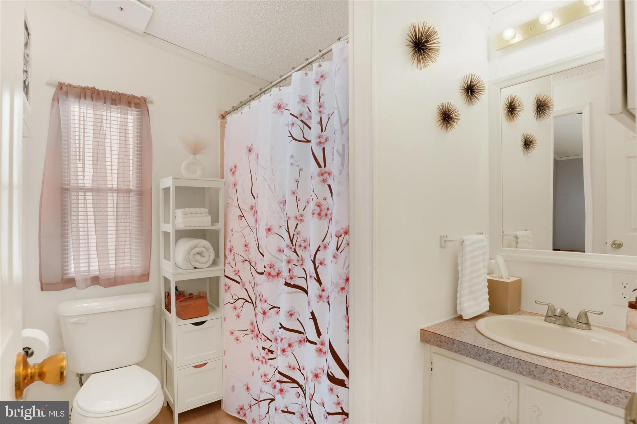 COUNTRY MANOR FARMS - Residential