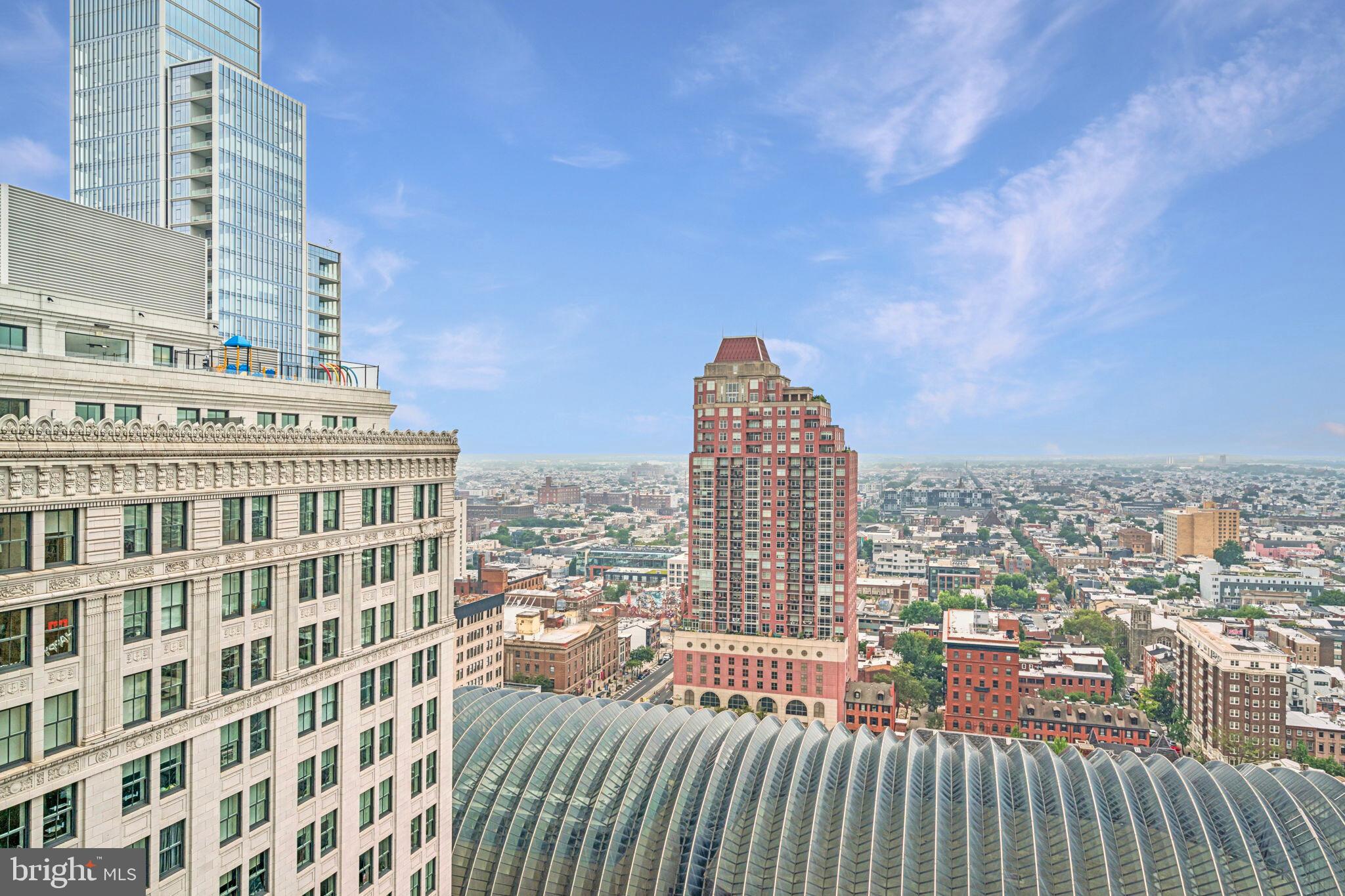 AVENUE OF THE ARTS - Residential