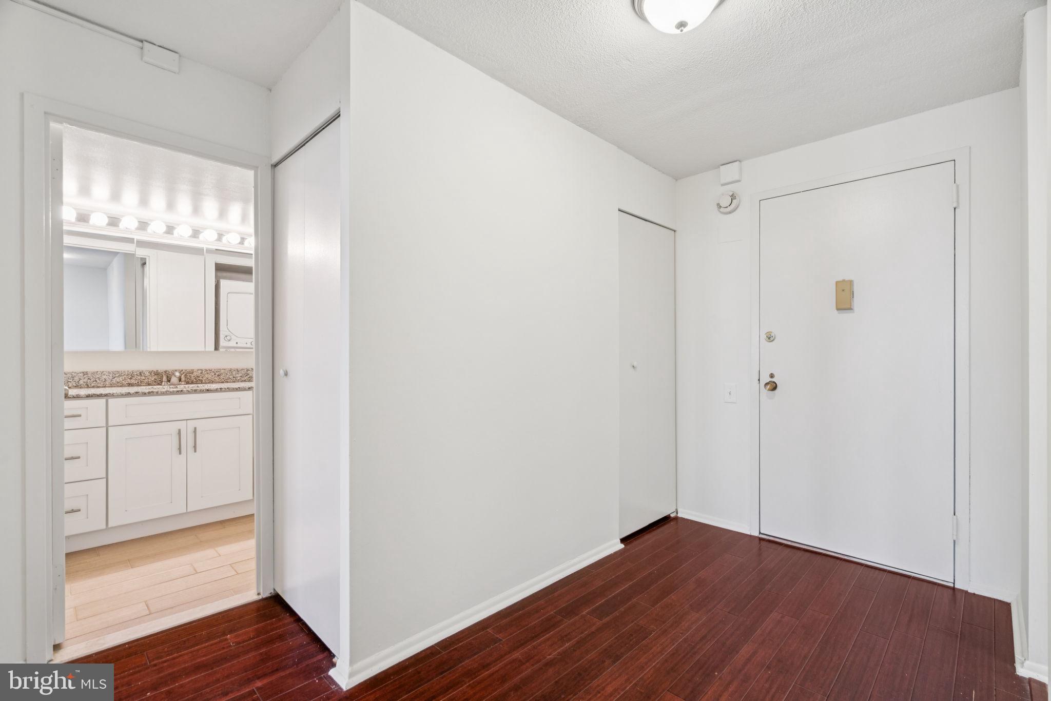 AVENUE OF THE ARTS - Residential