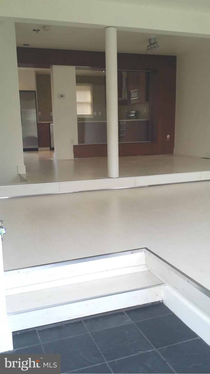 TRAVILAH CREST - Residential Lease