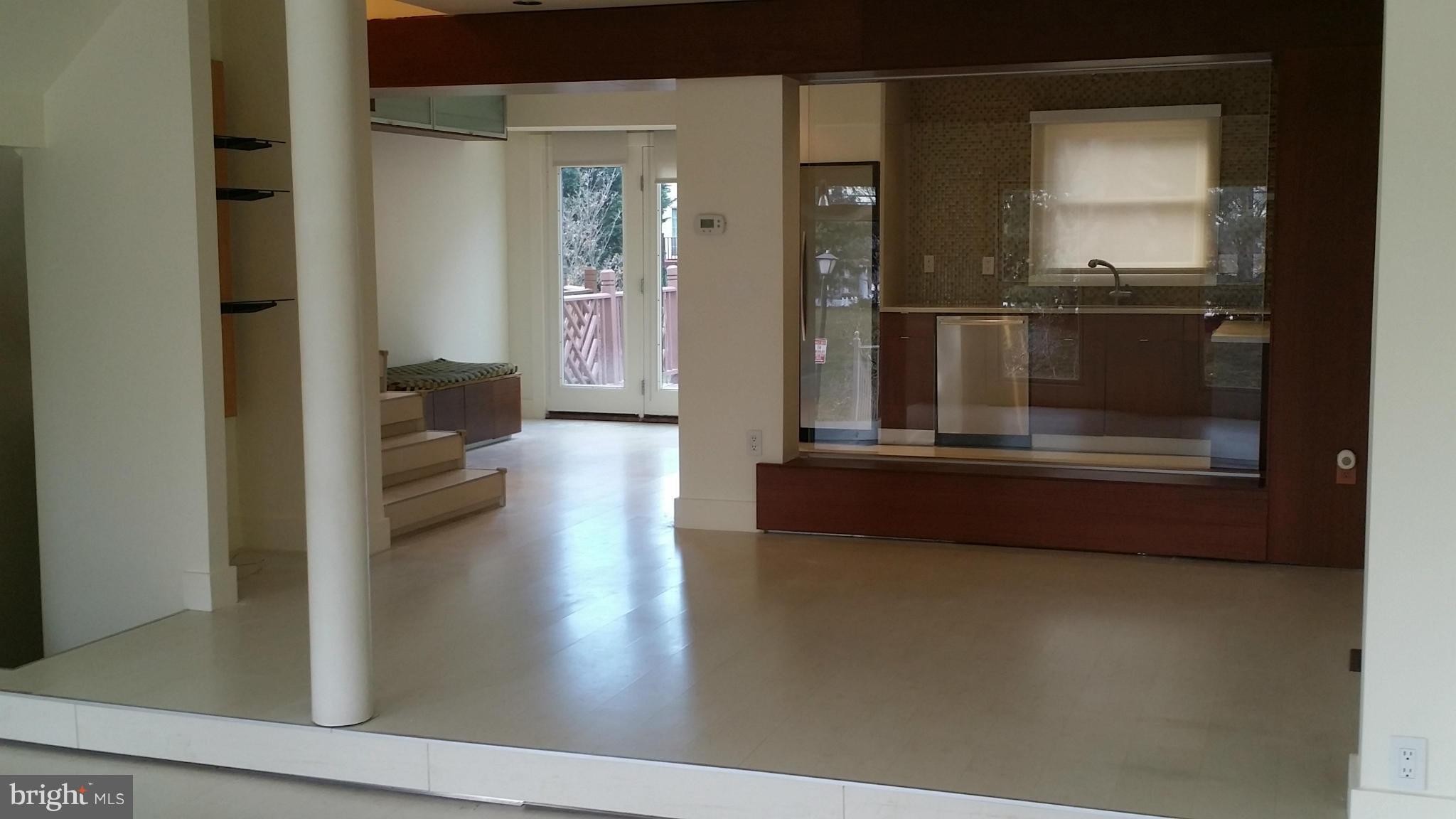 TRAVILAH CREST - Residential Lease