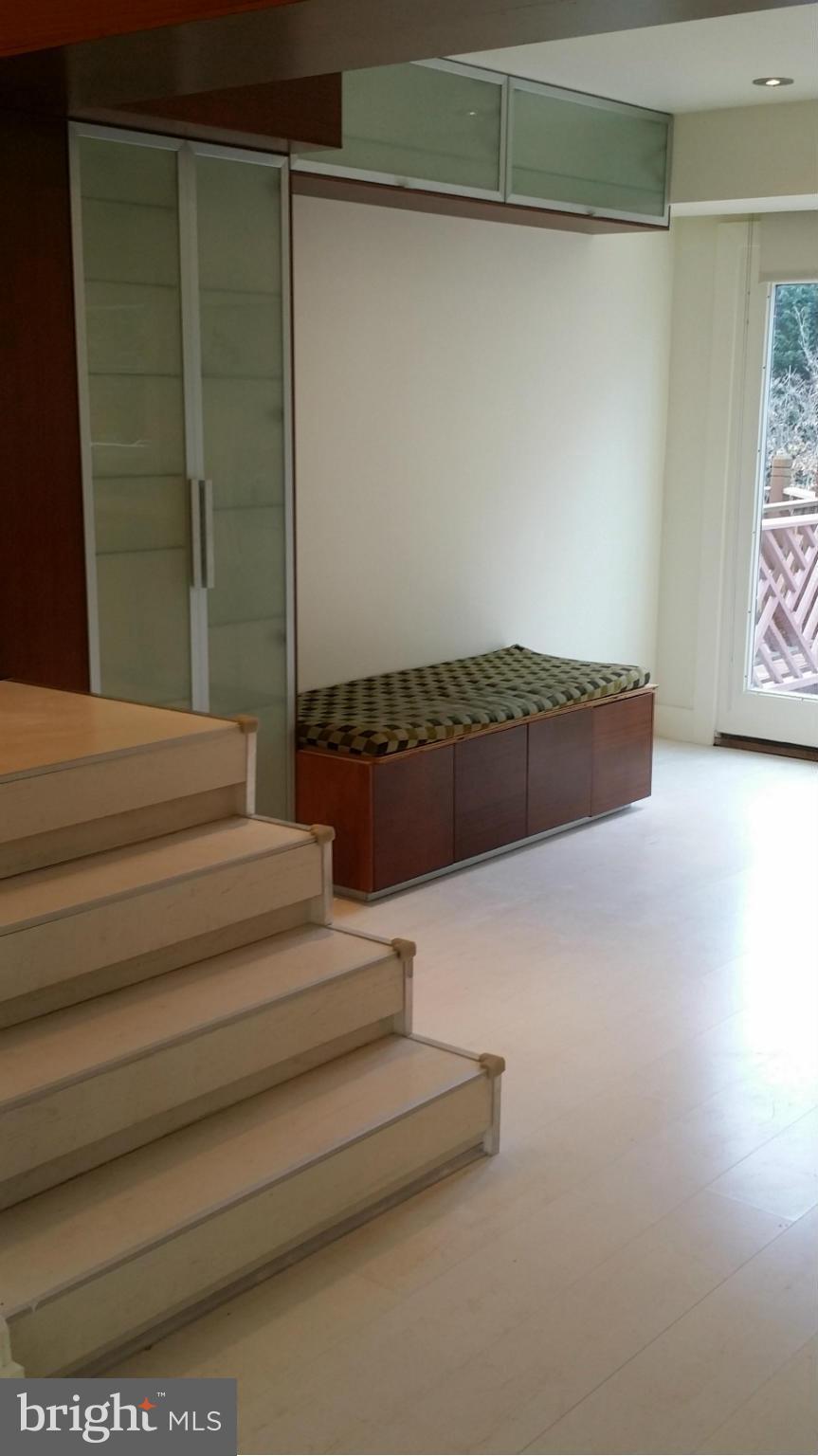 TRAVILAH CREST - Residential Lease