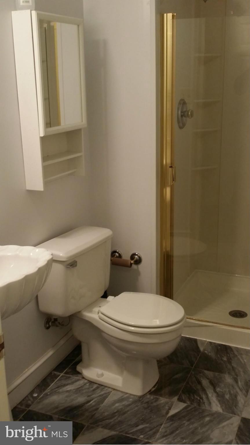 TRAVILAH CREST - Residential Lease