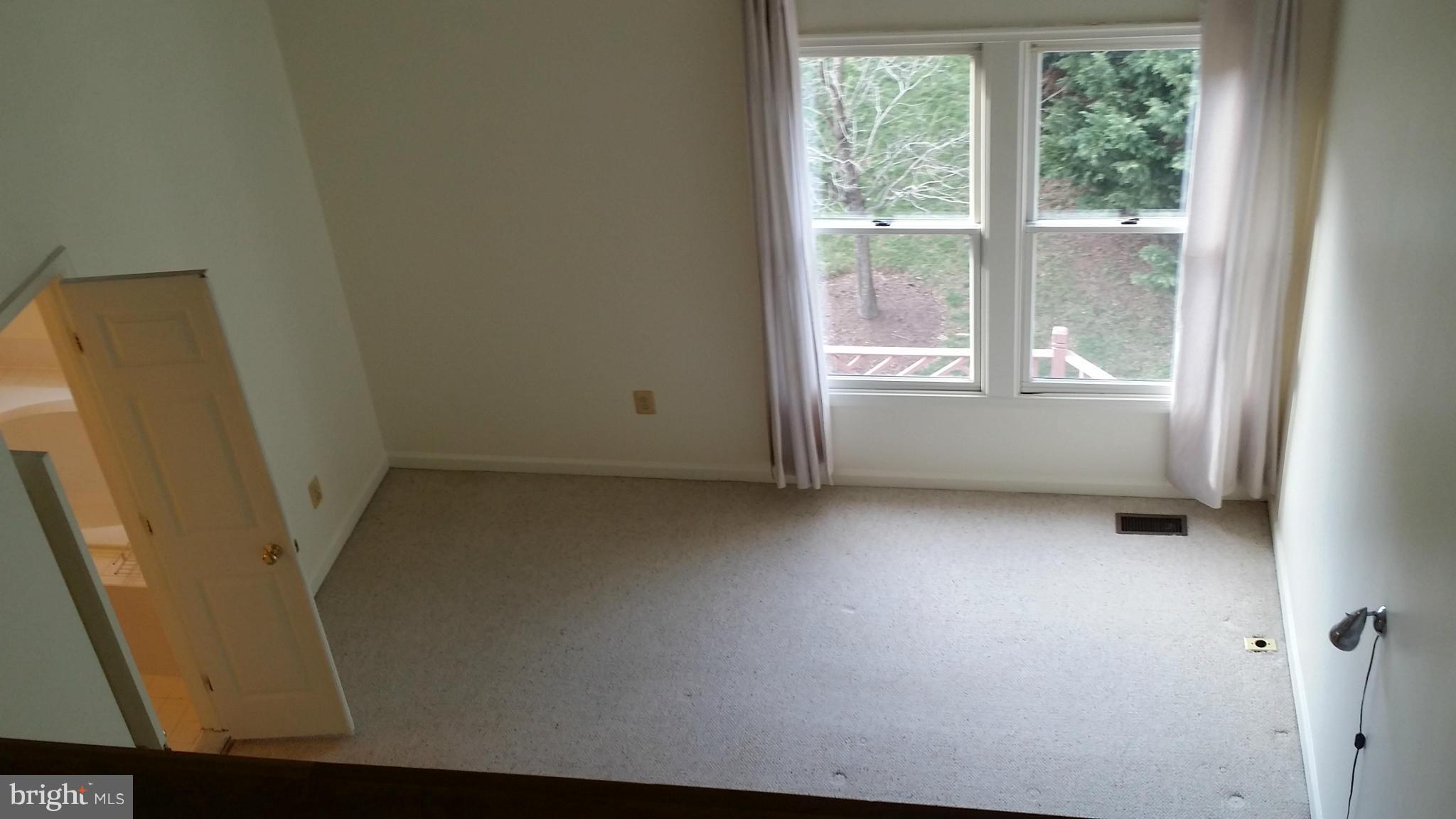 TRAVILAH CREST - Residential Lease