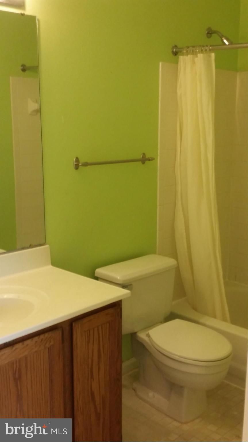 TRAVILAH CREST - Residential Lease