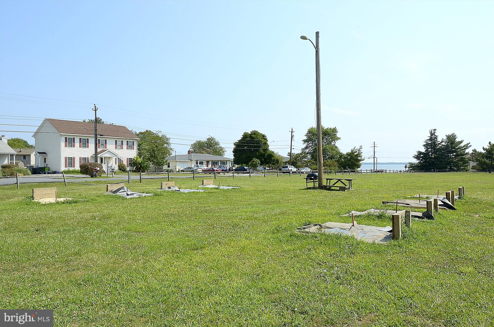 CLOVERFIELDS - Residential