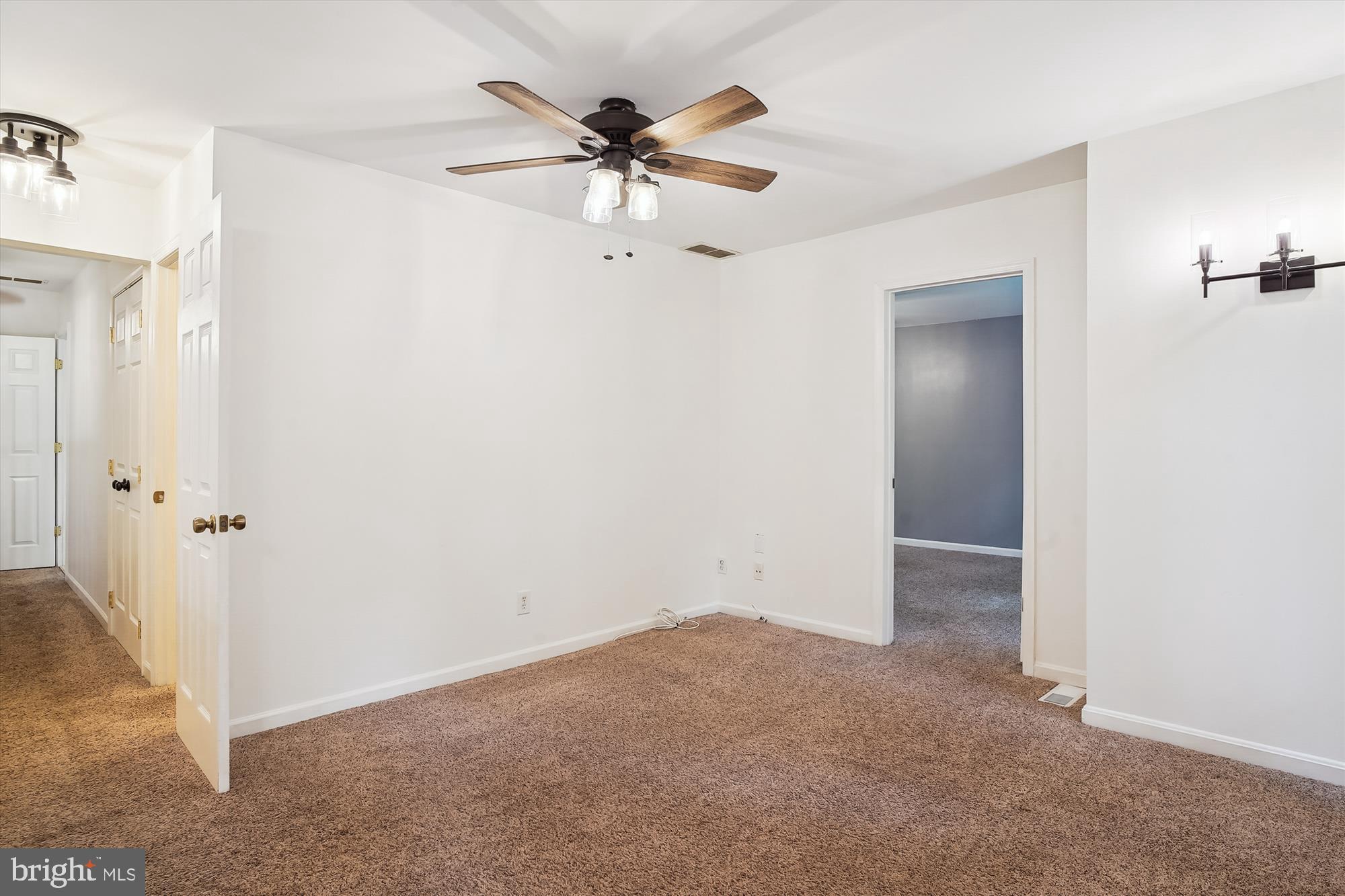 CLOVERFIELDS - Residential