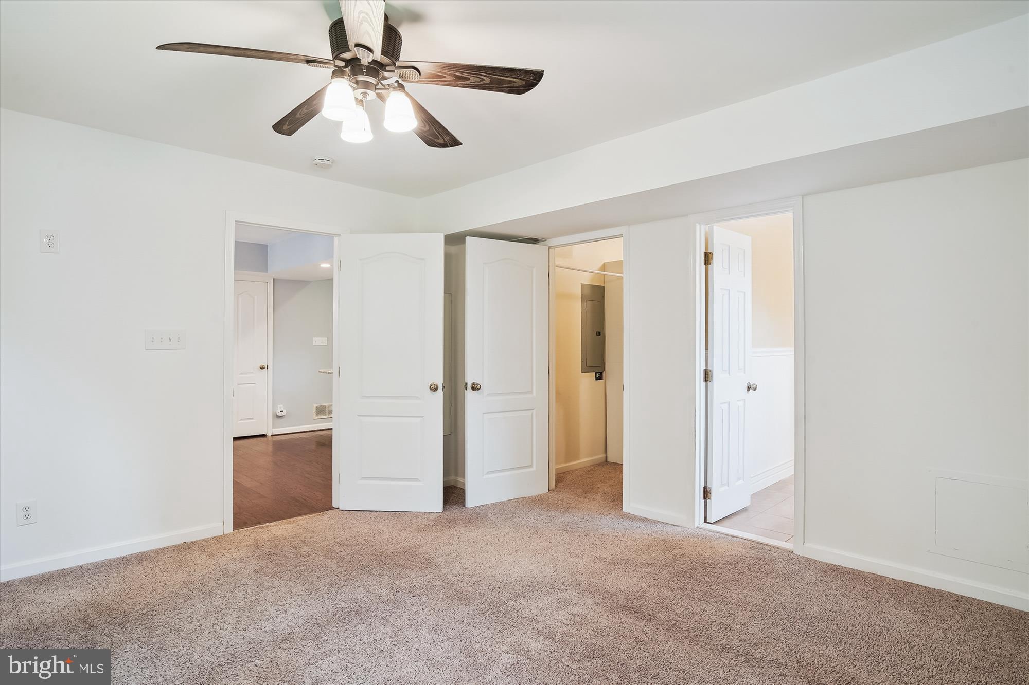 CLOVERFIELDS - Residential