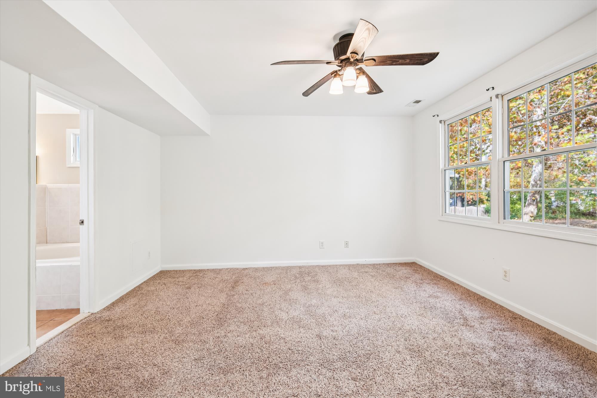 CLOVERFIELDS - Residential