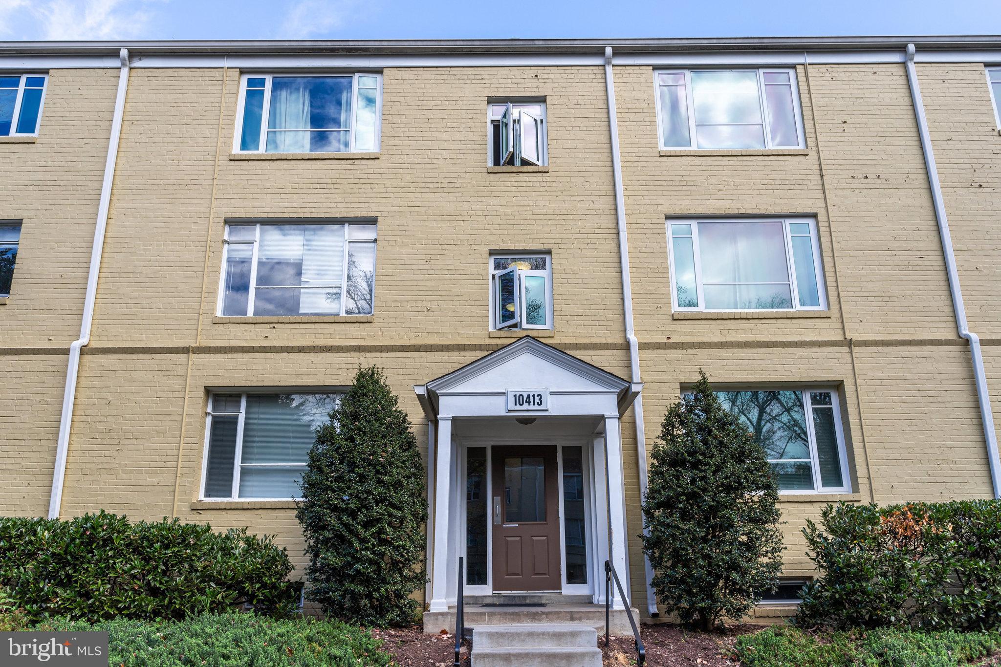 PARKSIDE CONDOMINIUMS - Residential