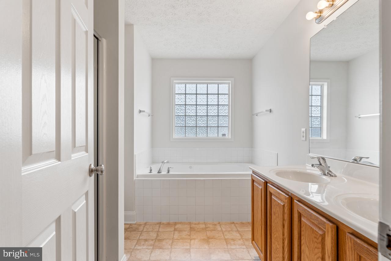 WIDEWATER VILLAGE - Residential