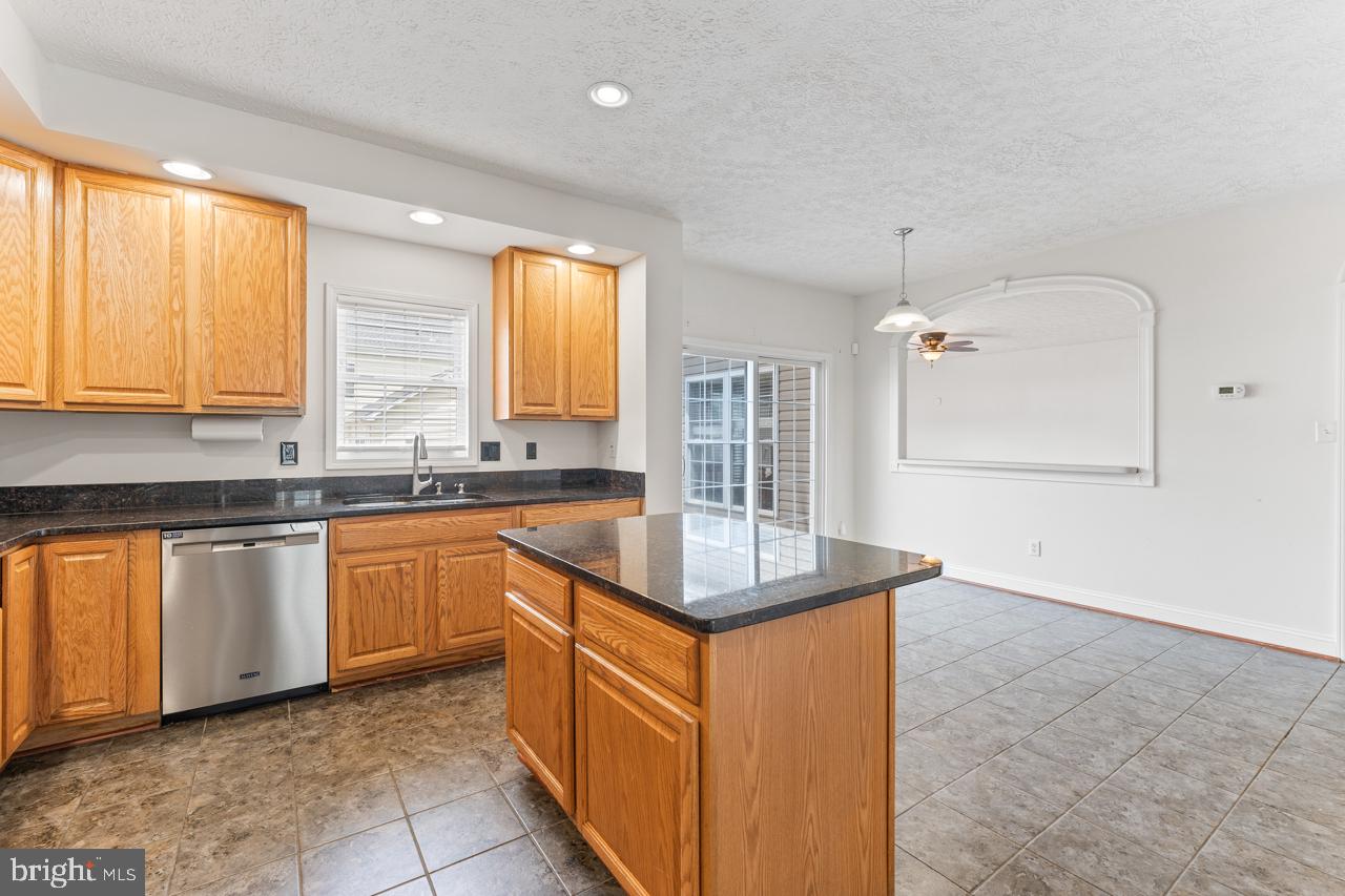 WIDEWATER VILLAGE - Residential