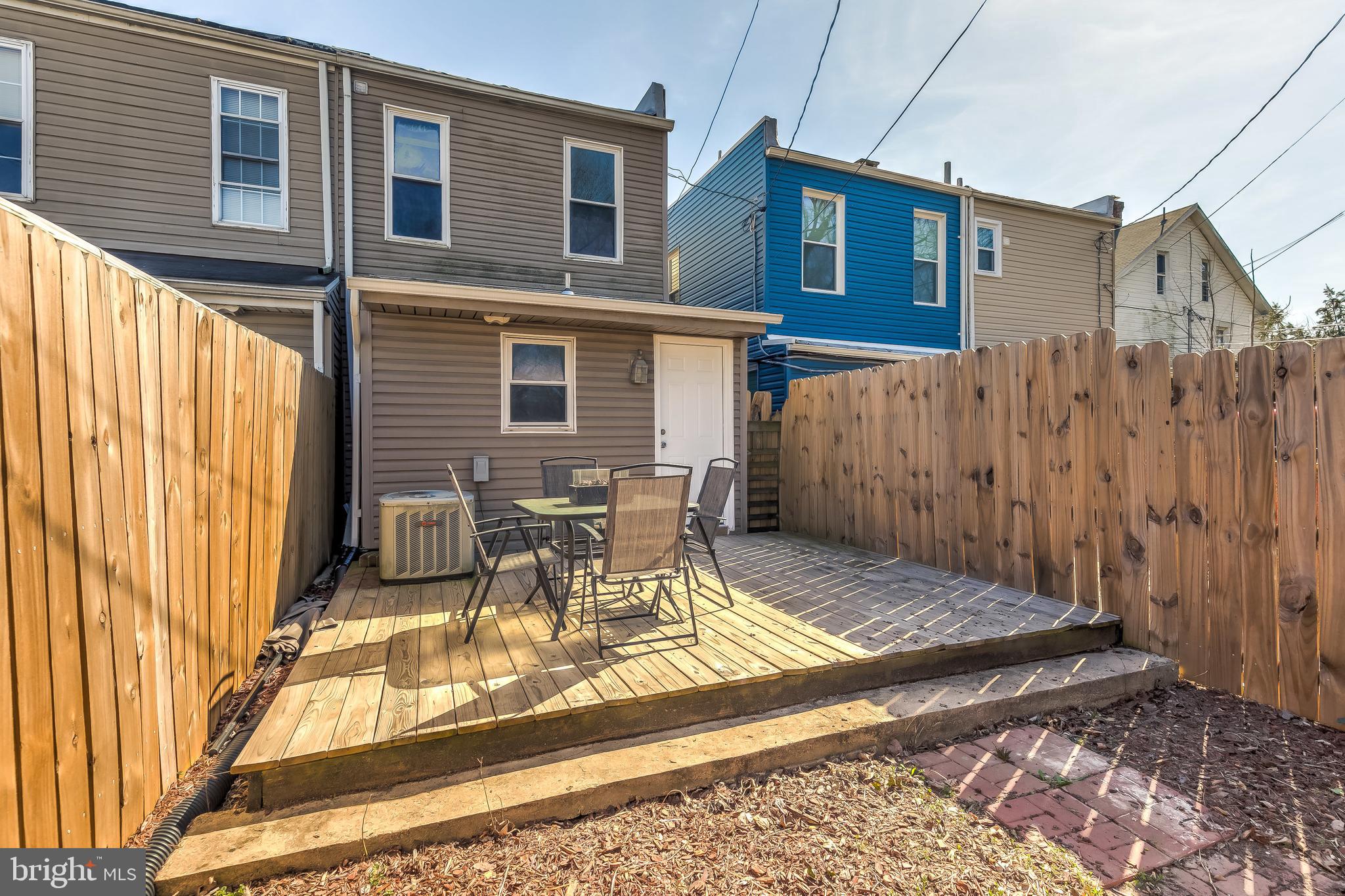 HAMPDEN HISTORIC DISTRICT - Residential