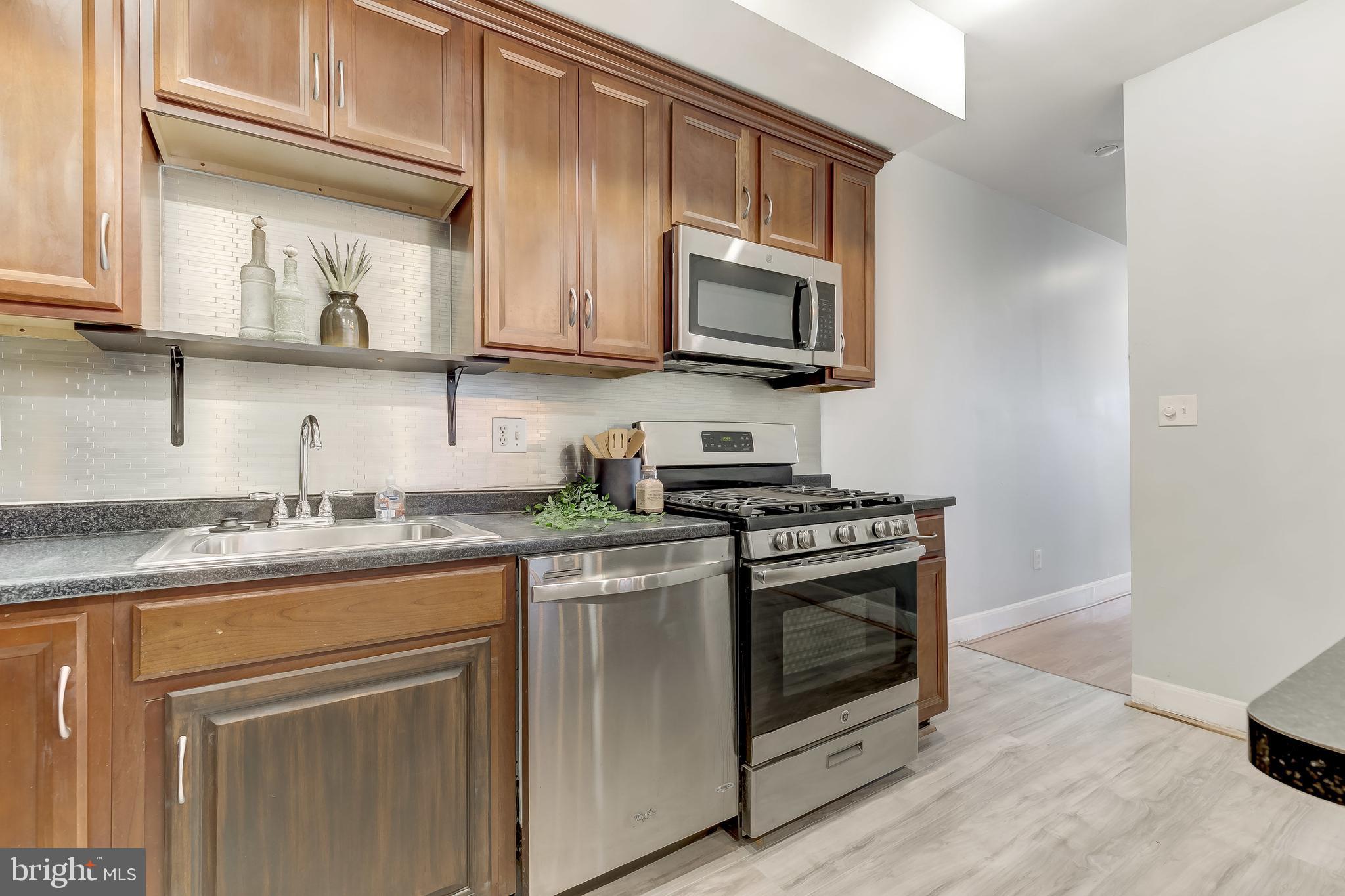 HAMPDEN HISTORIC DISTRICT - Residential