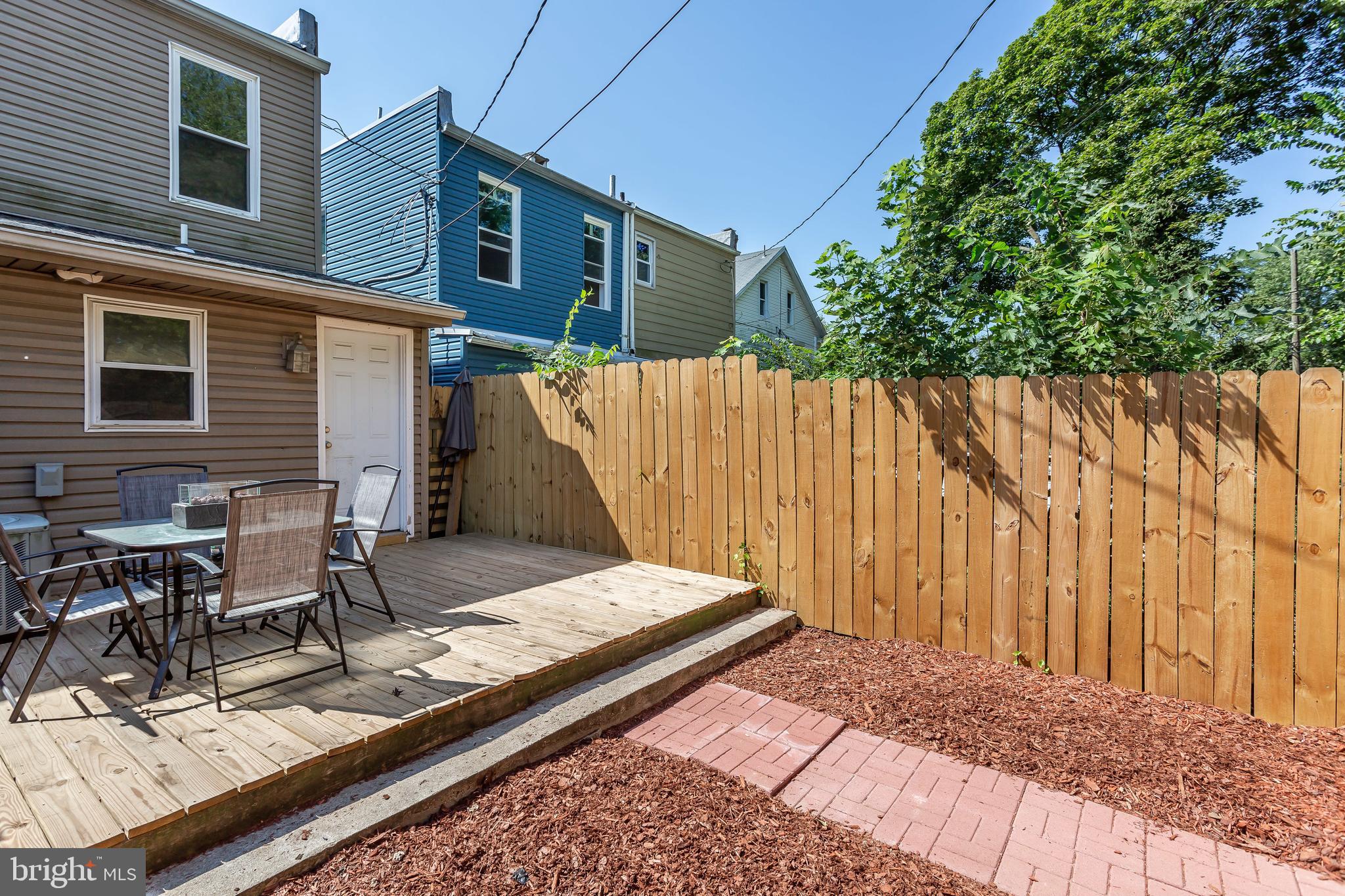 HAMPDEN HISTORIC DISTRICT - Residential