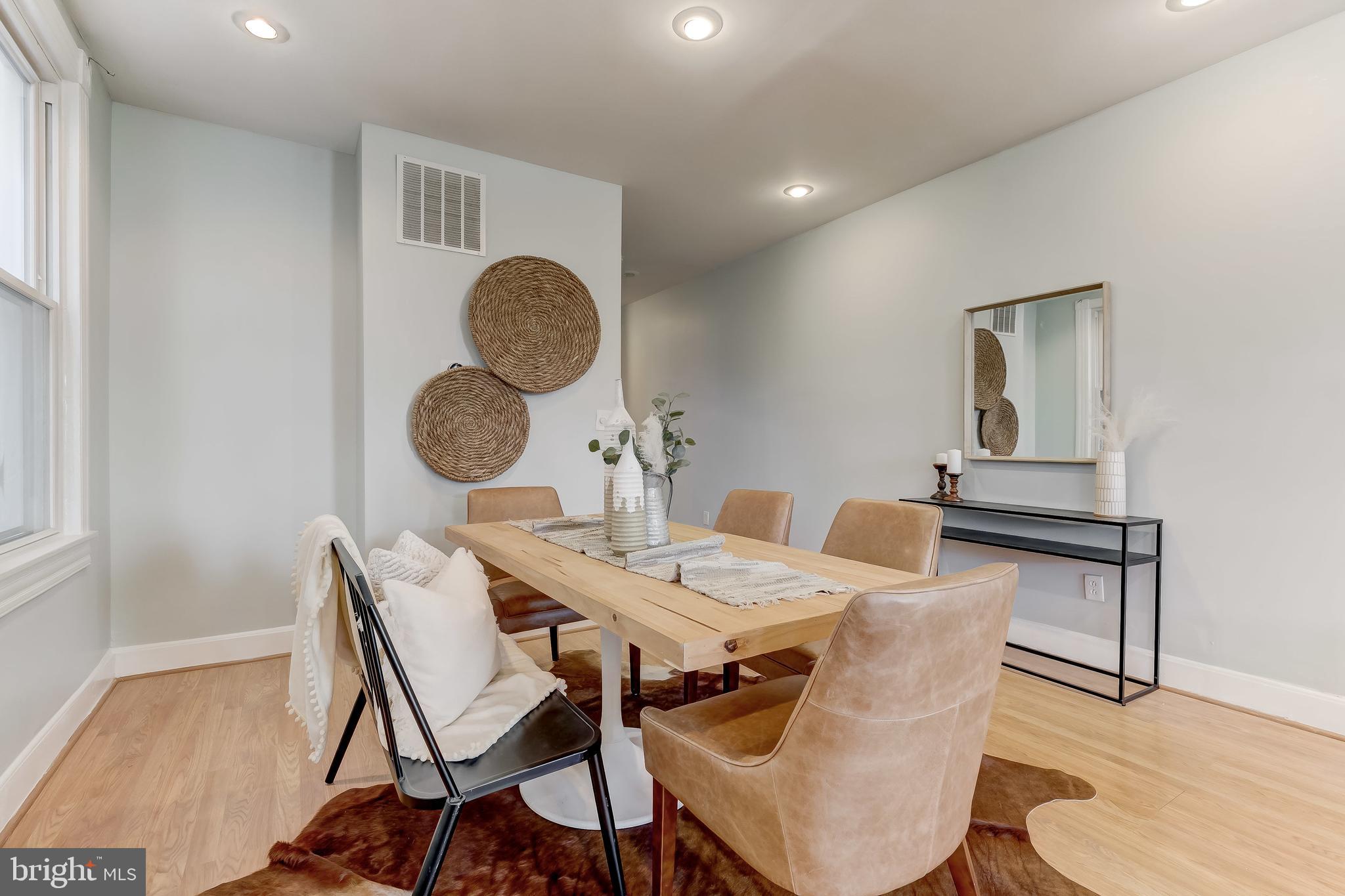 HAMPDEN HISTORIC DISTRICT - Residential