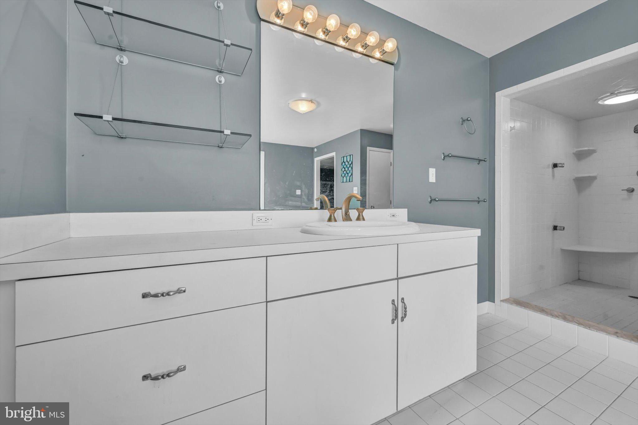 WELLINGTON DOWNES - Residential